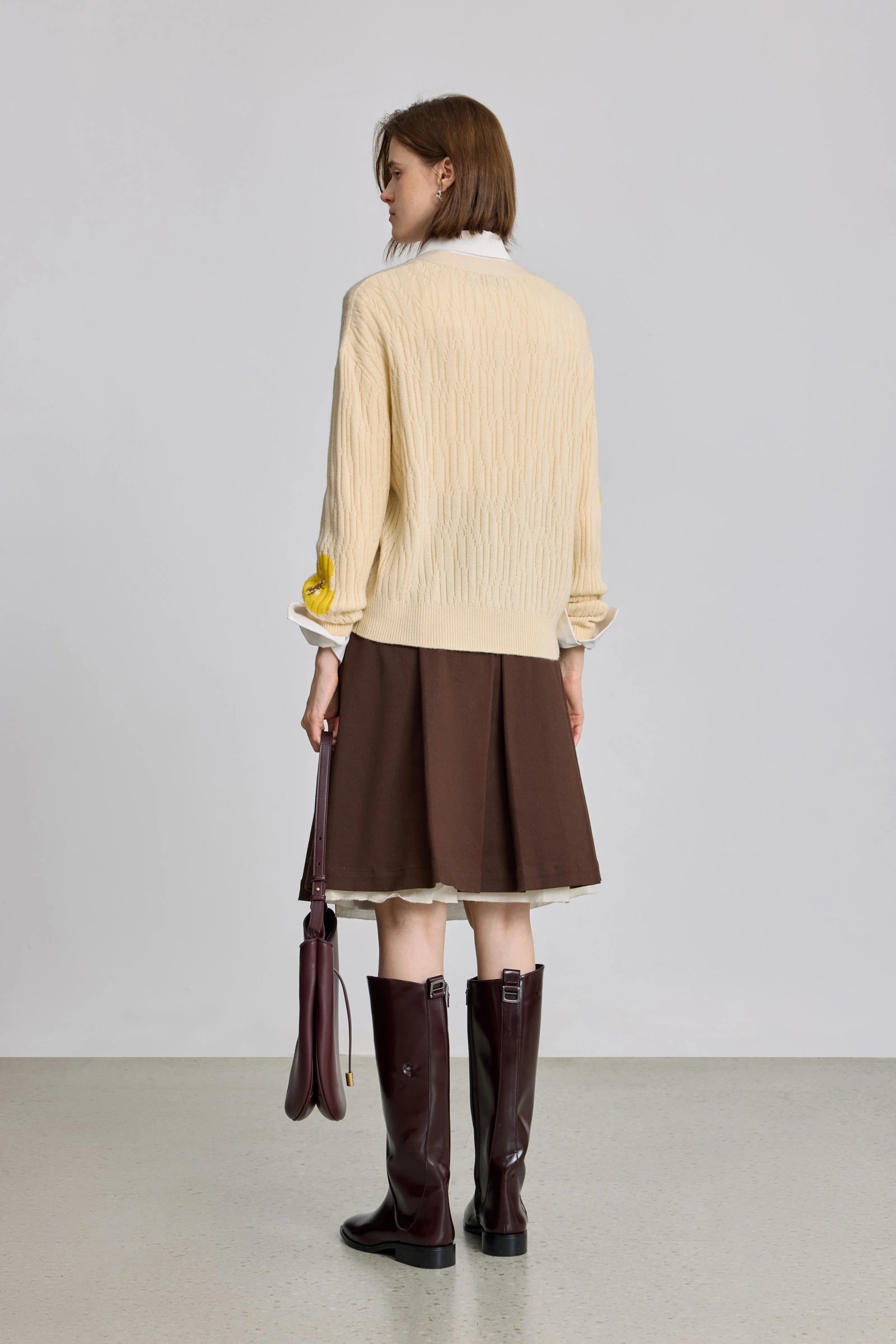 #color_Off White
