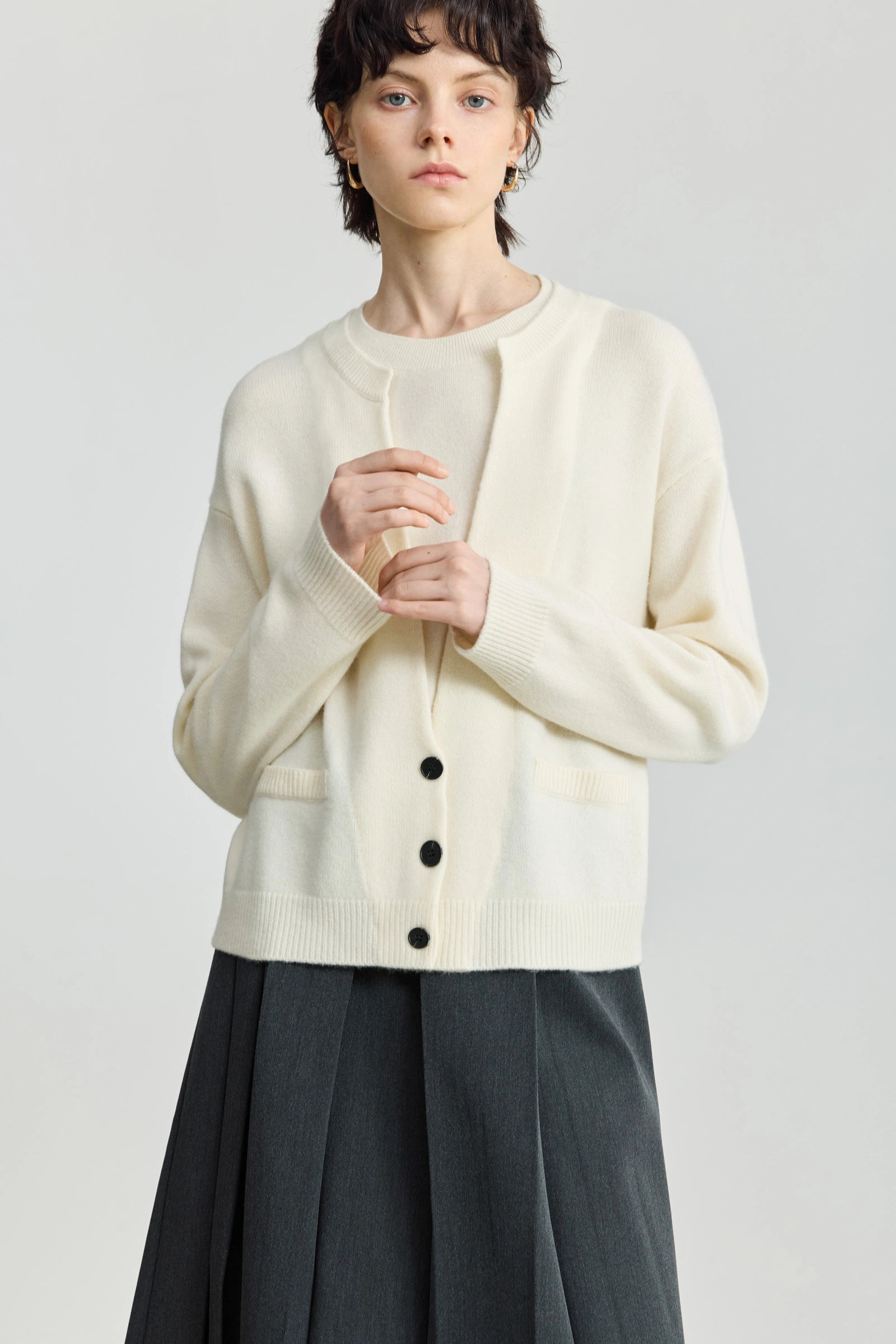 #color_Off White