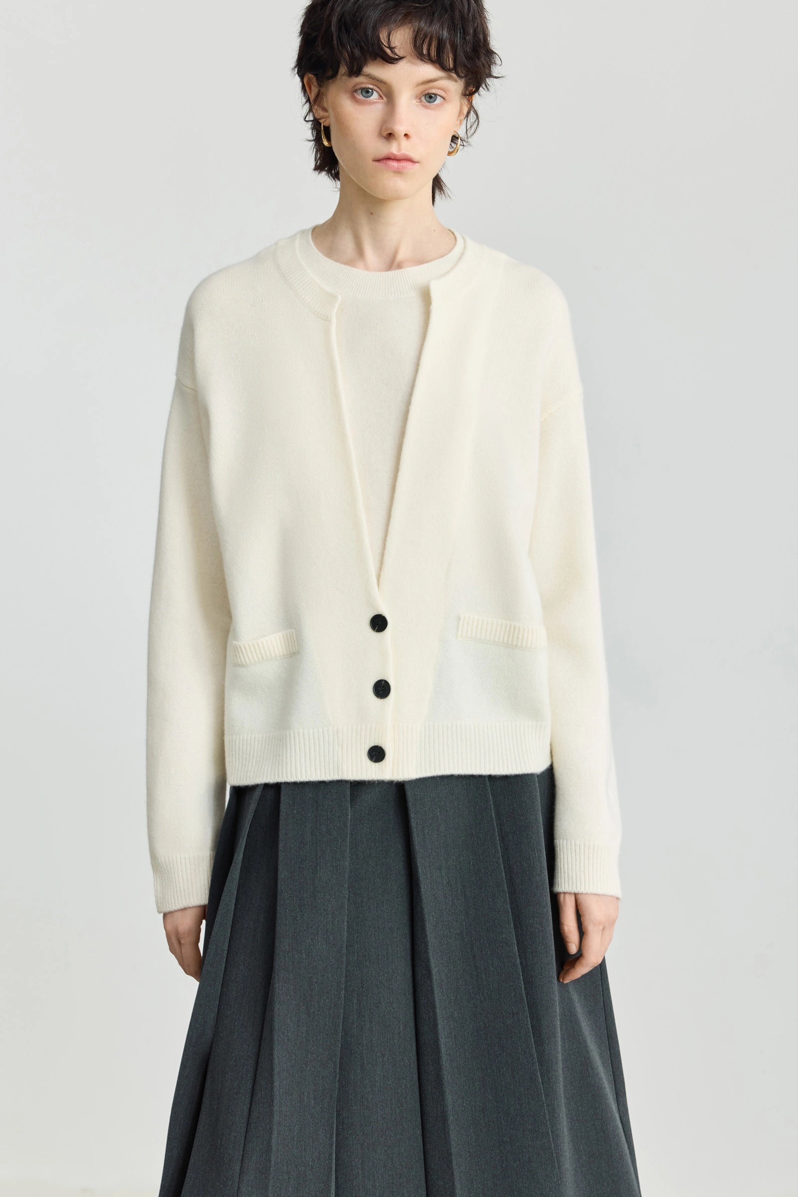 #color_Off White