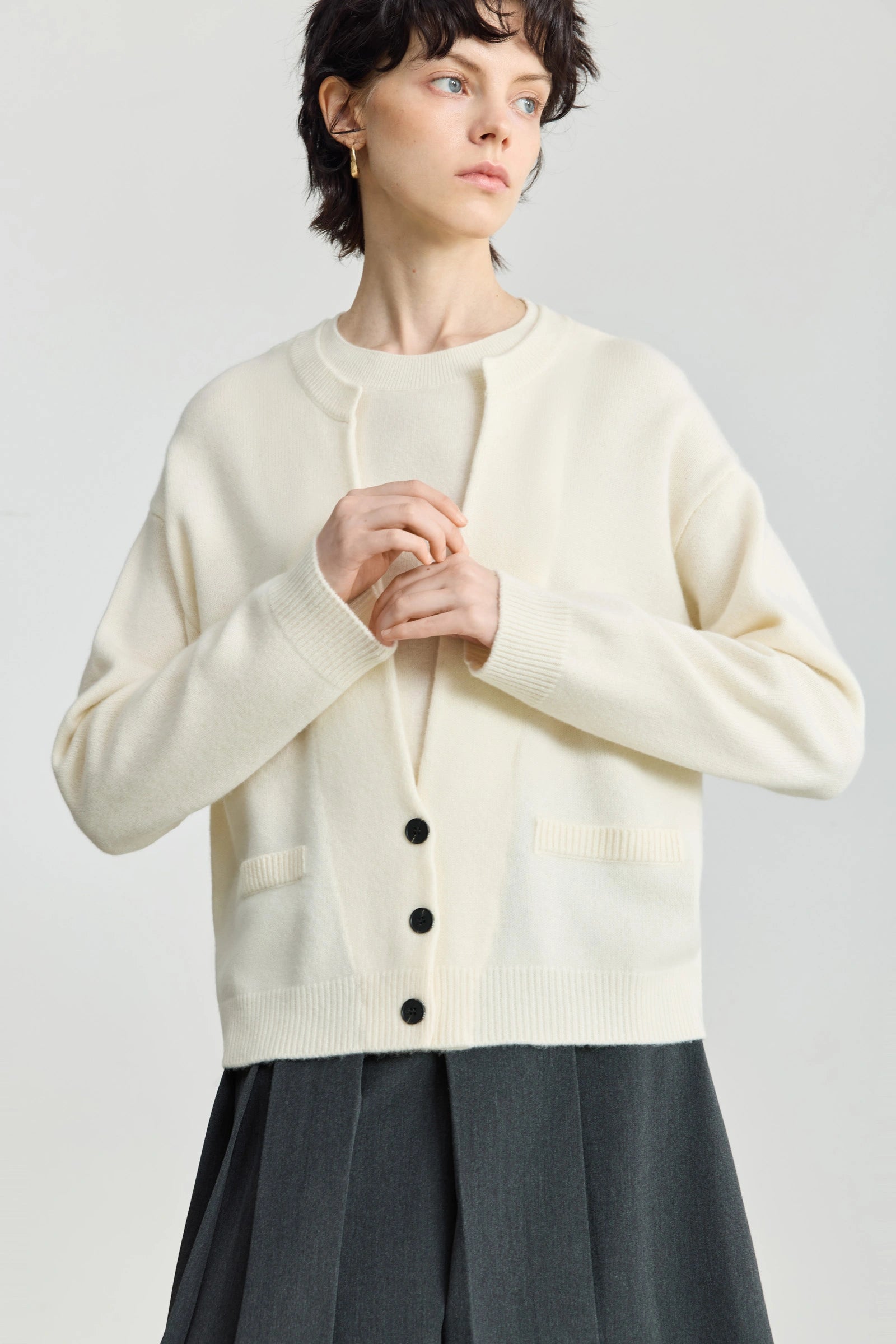 #color_Off White