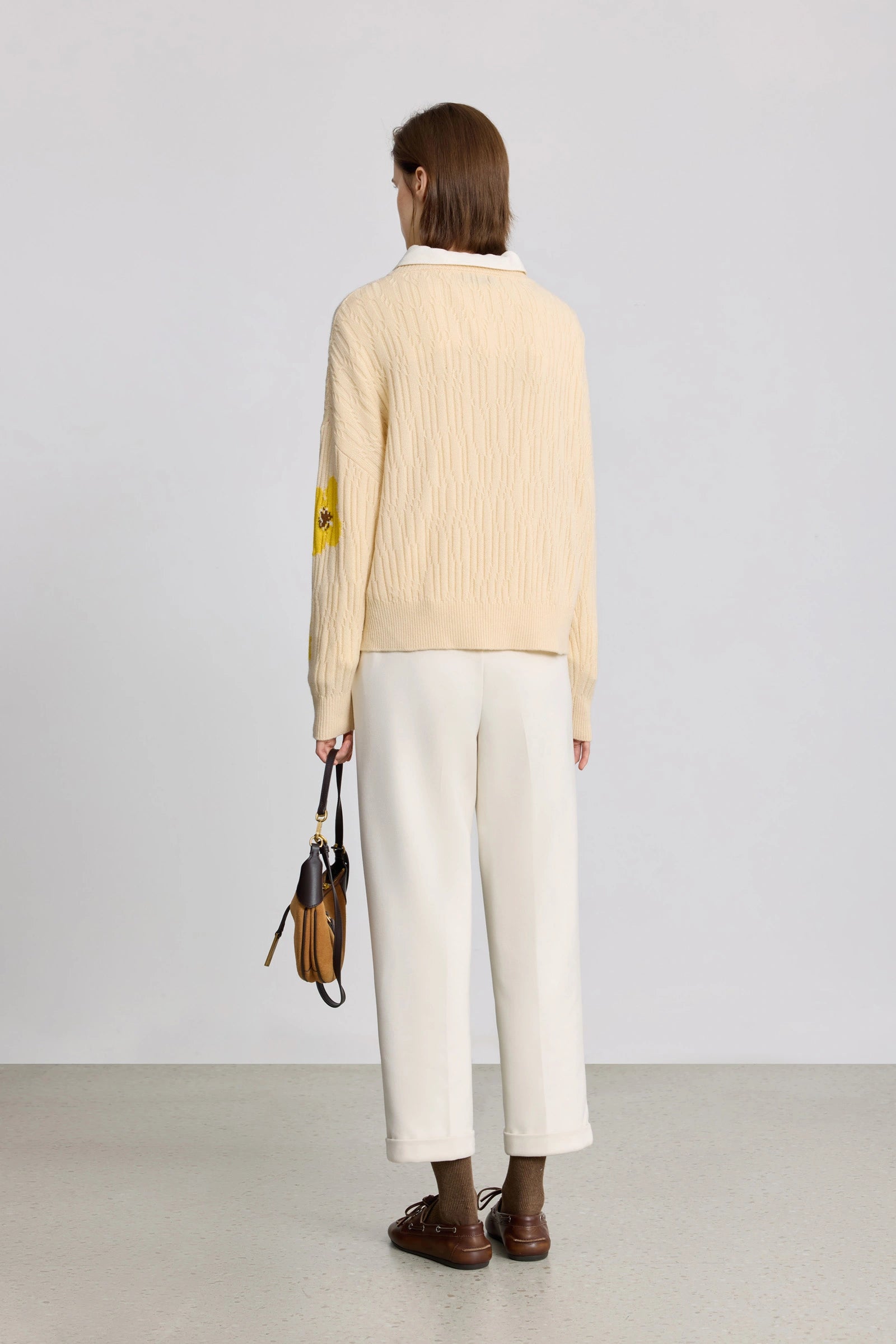 #color_Off White