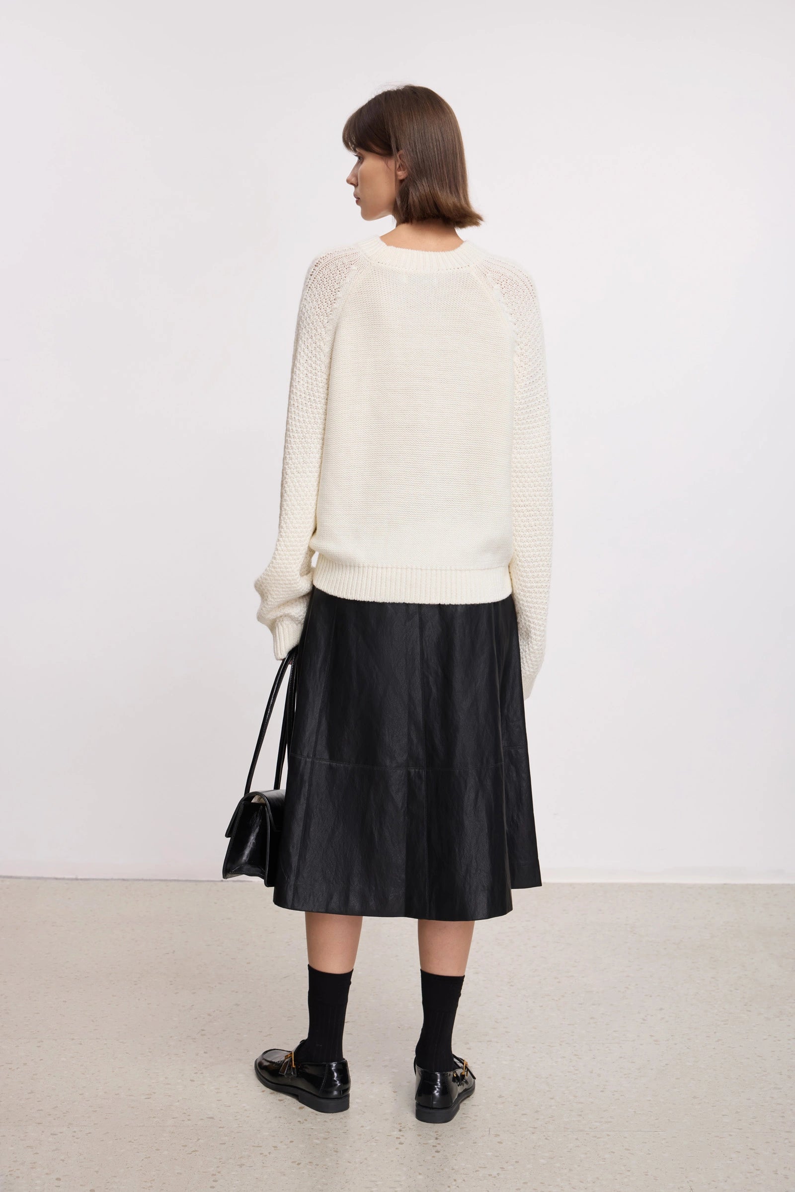 #color_Off White