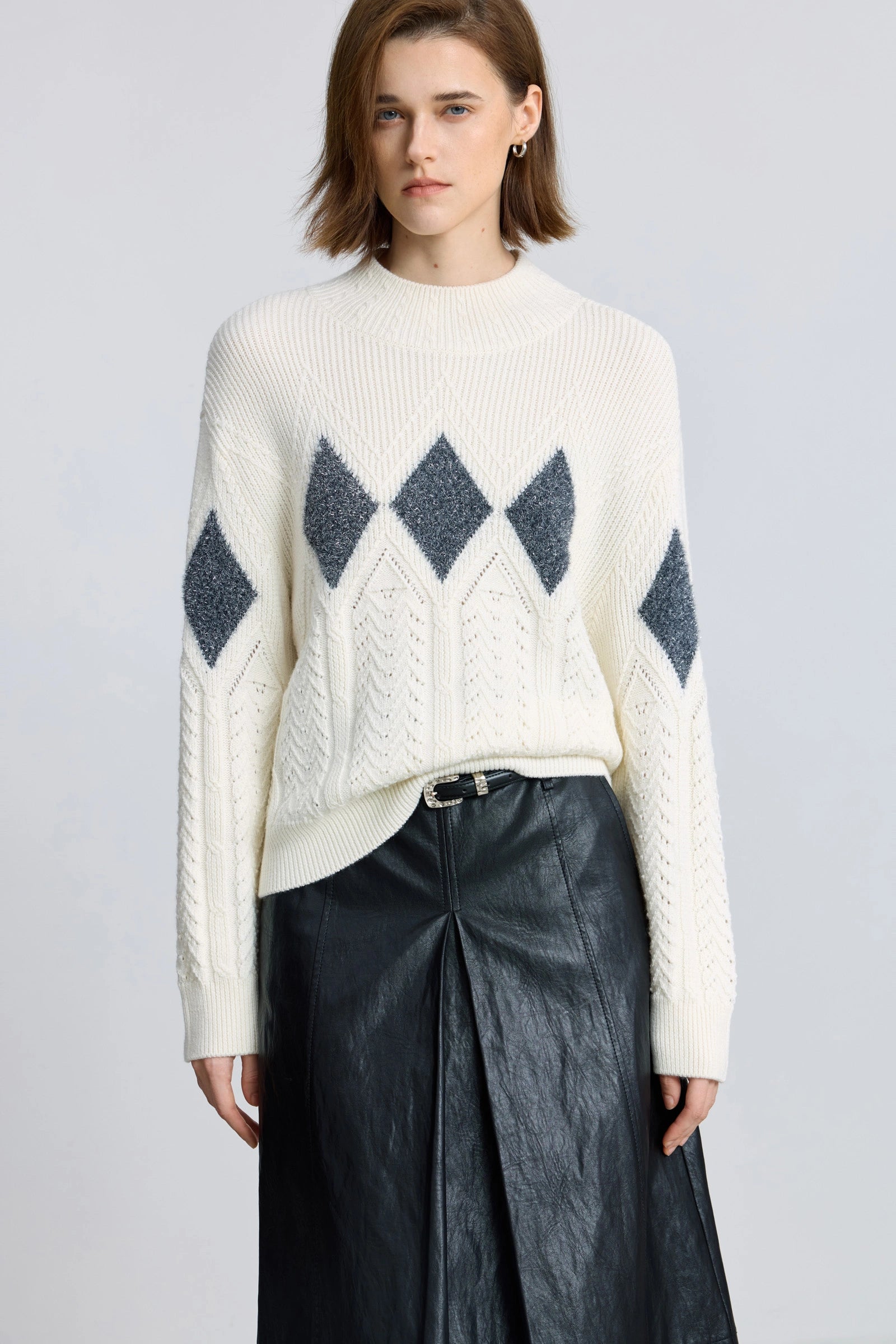 #color_Off White