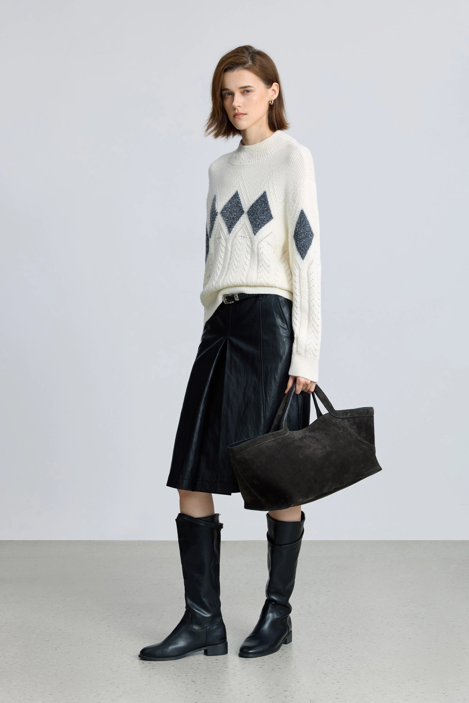 #color_Off White