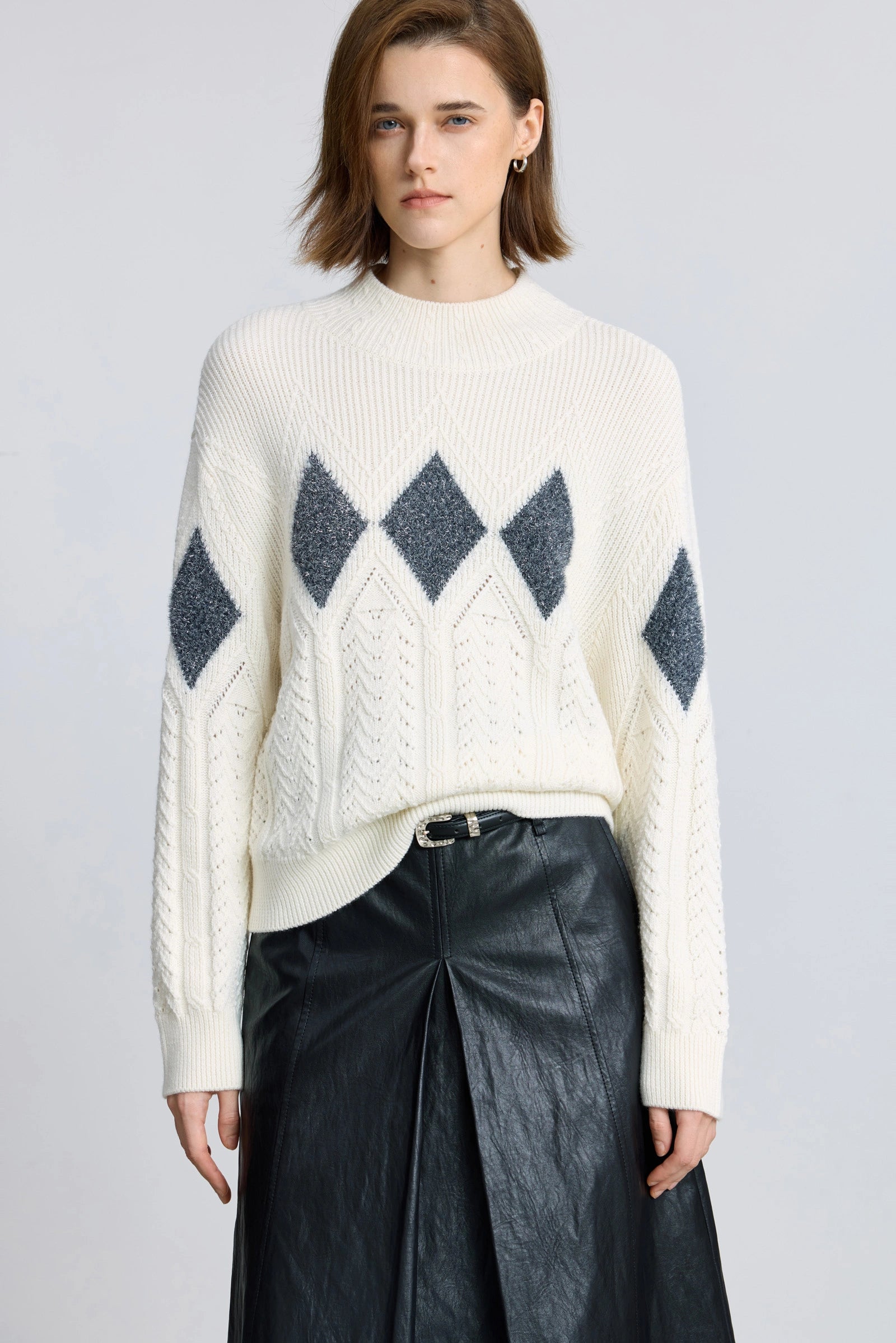 #color_Off White
