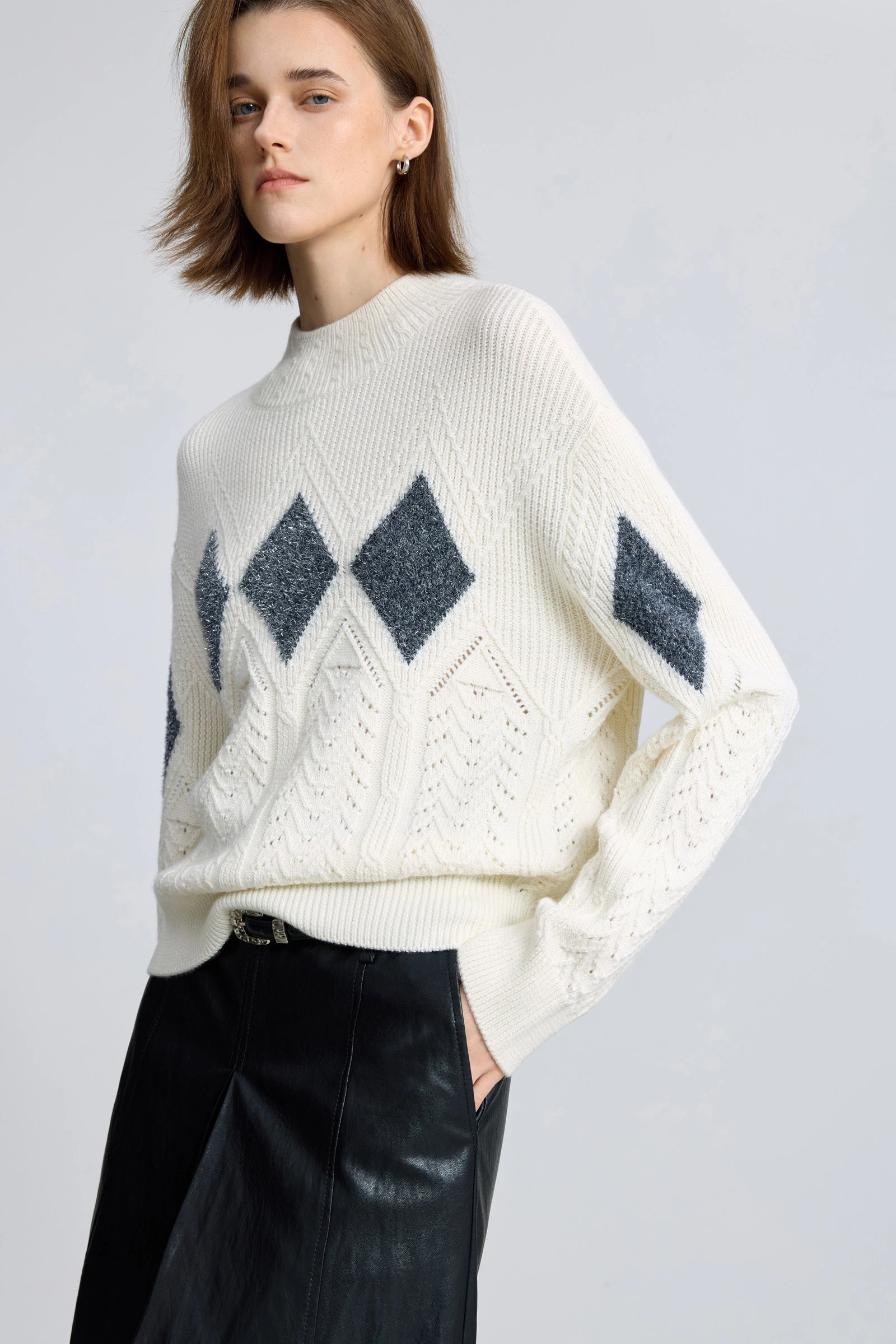 #color_Off White