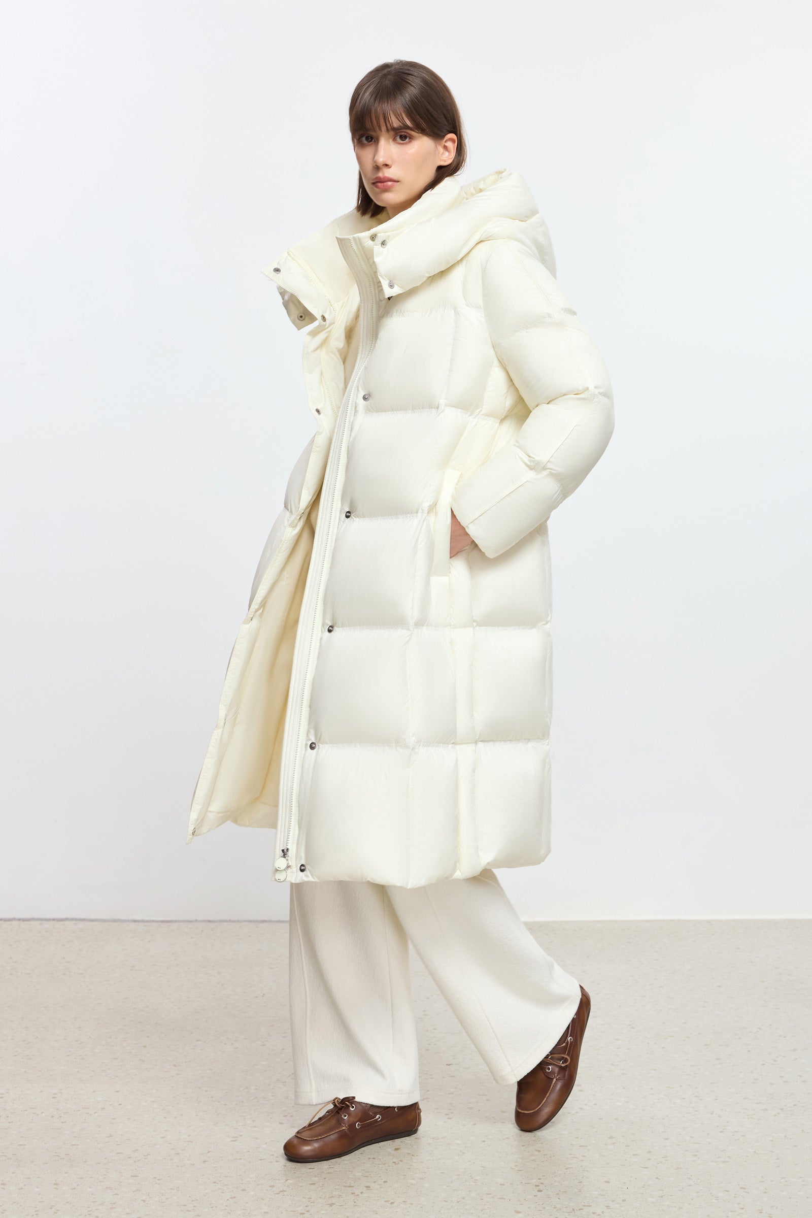 #color_Off White