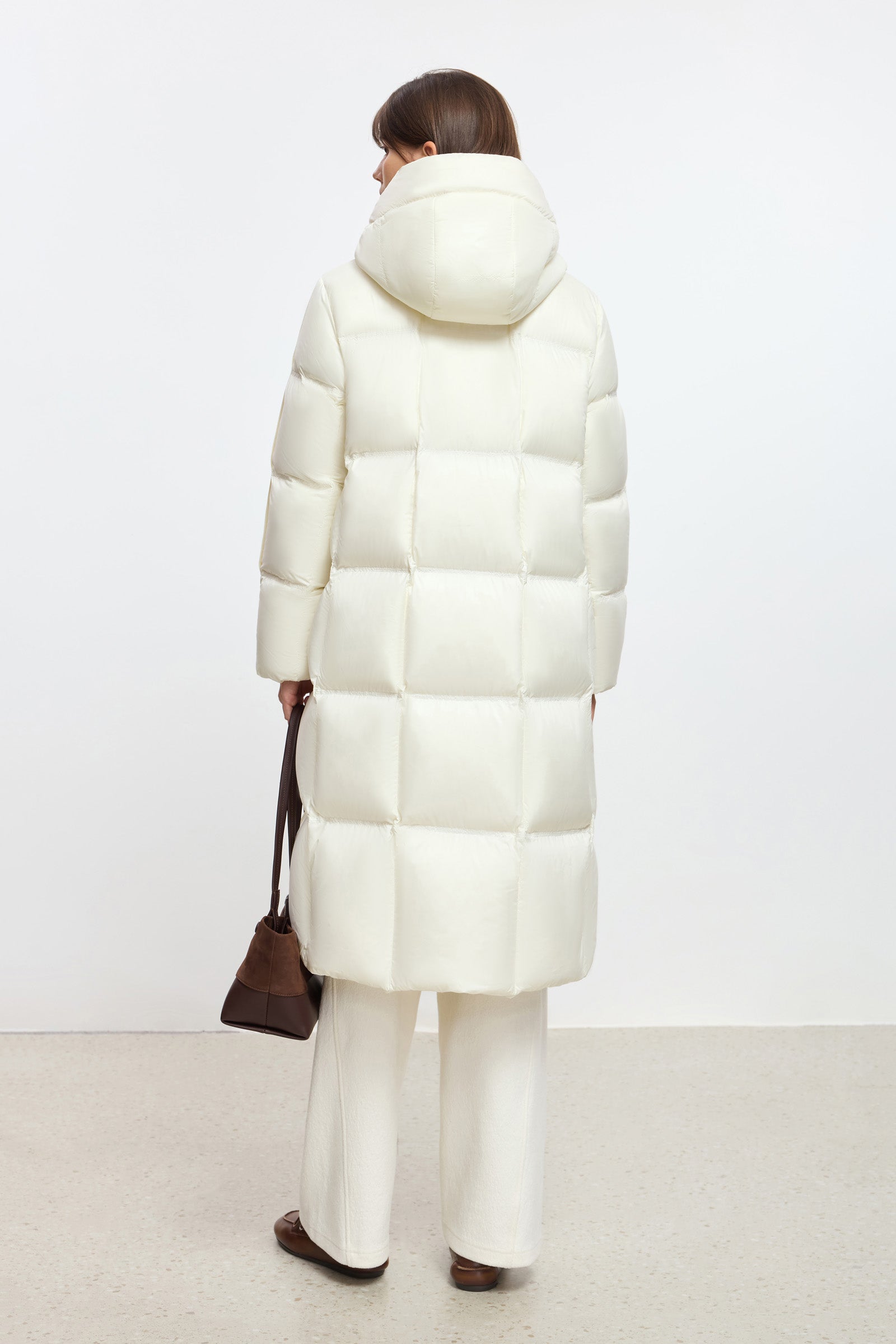 #color_Off White