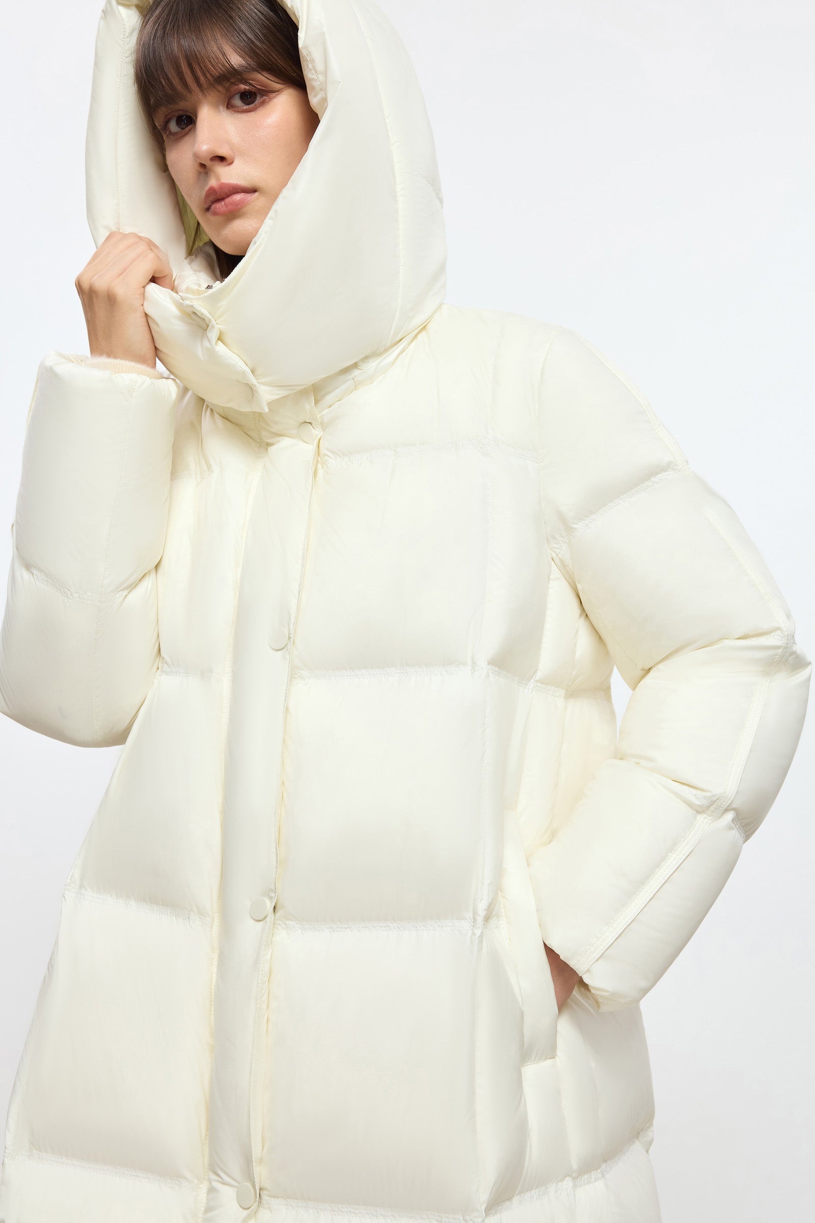 #color_Off White