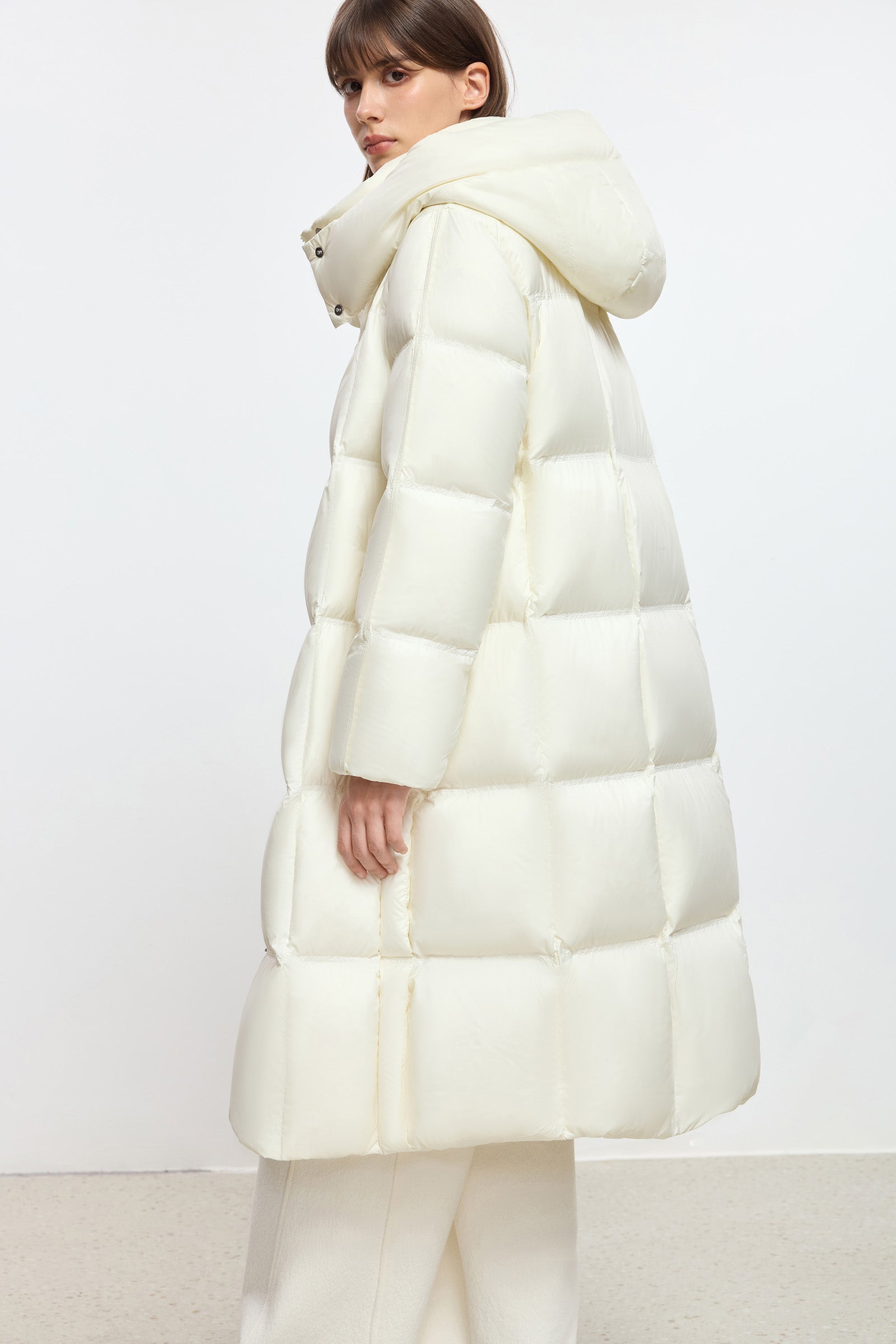 #color_Off White