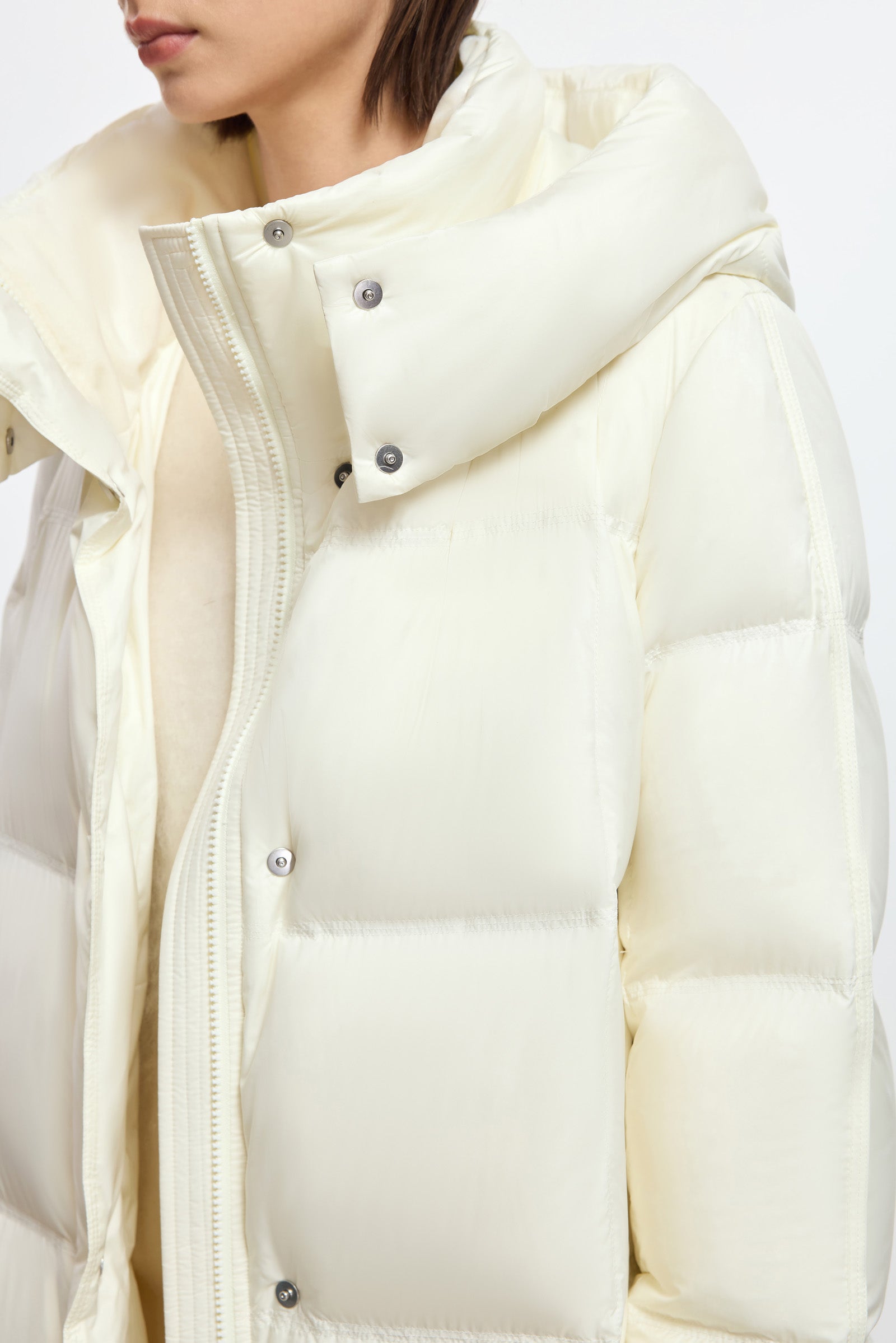 #color_Off White