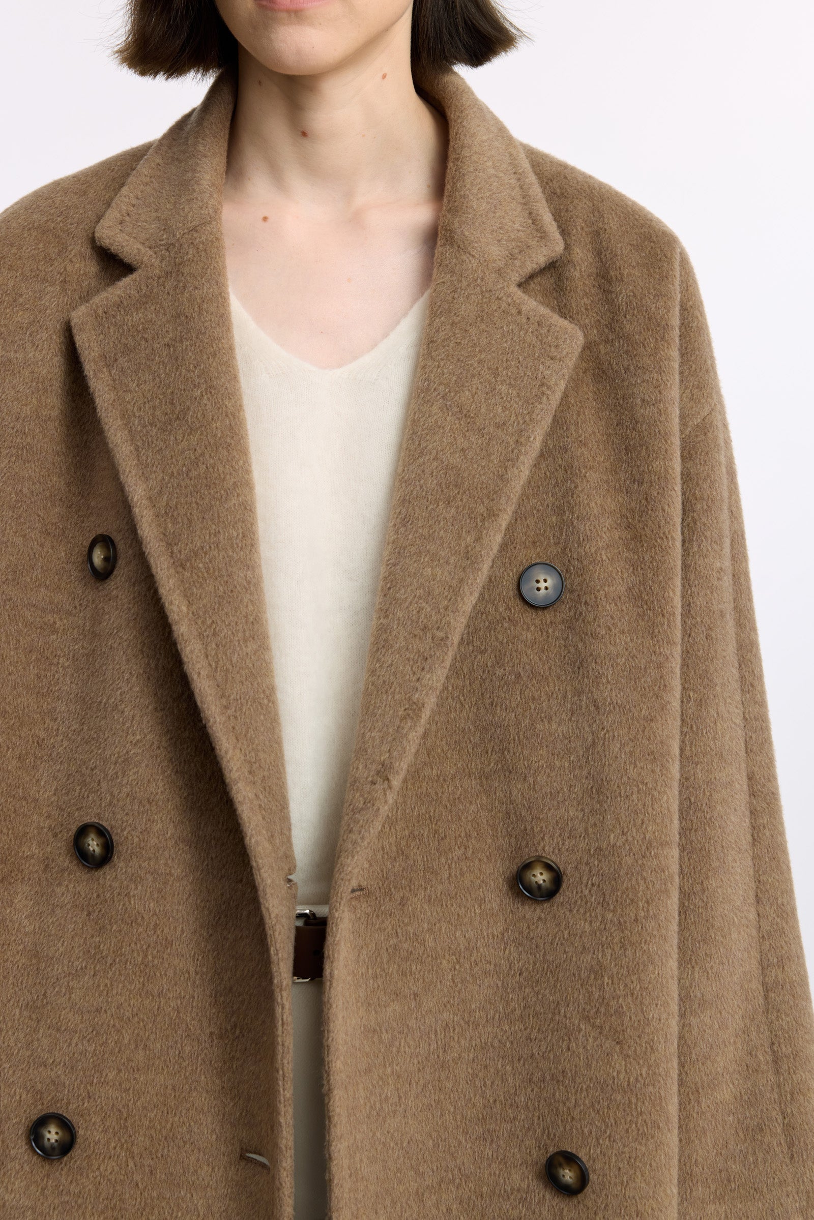 #color_Light Brown