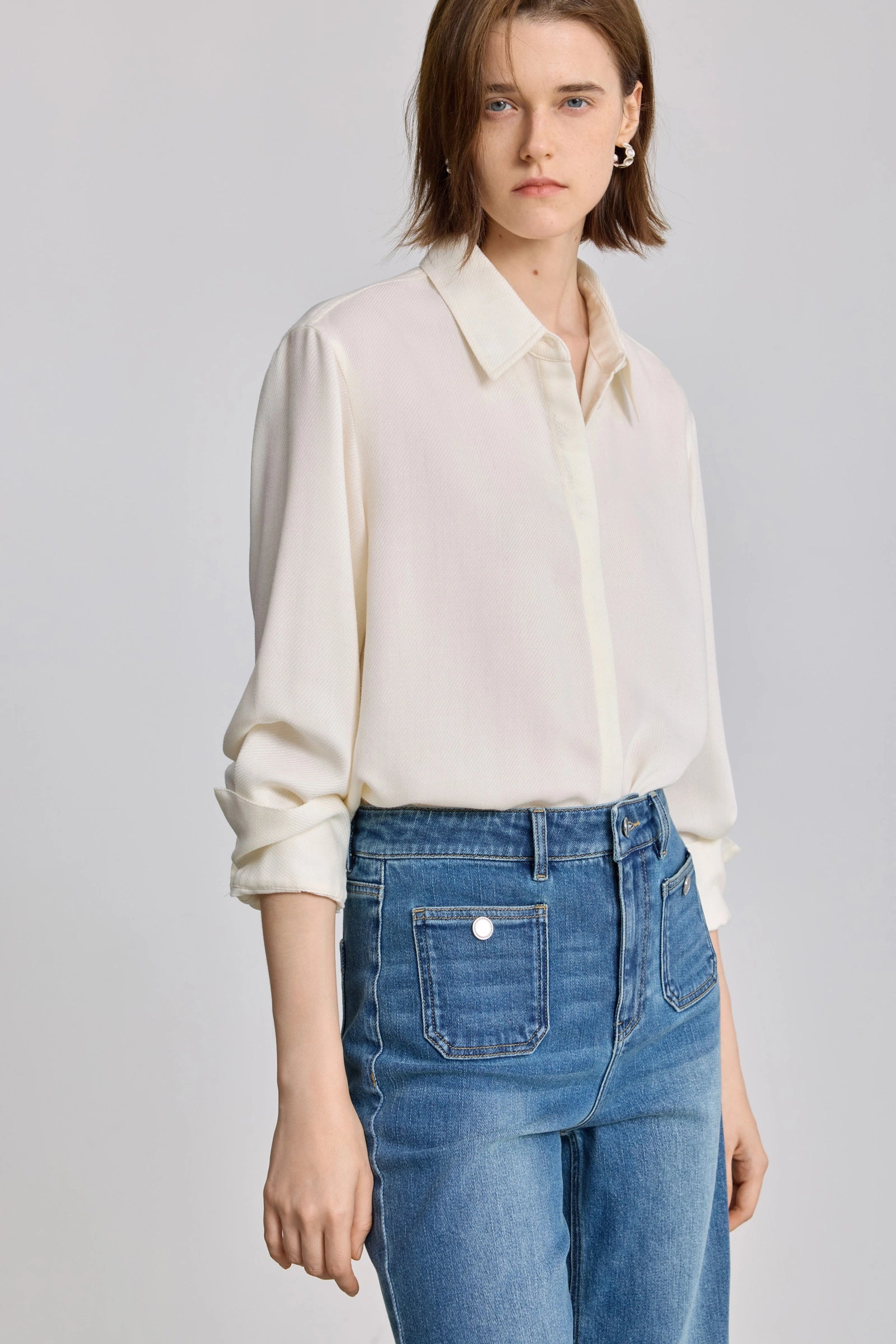 #color_Off White