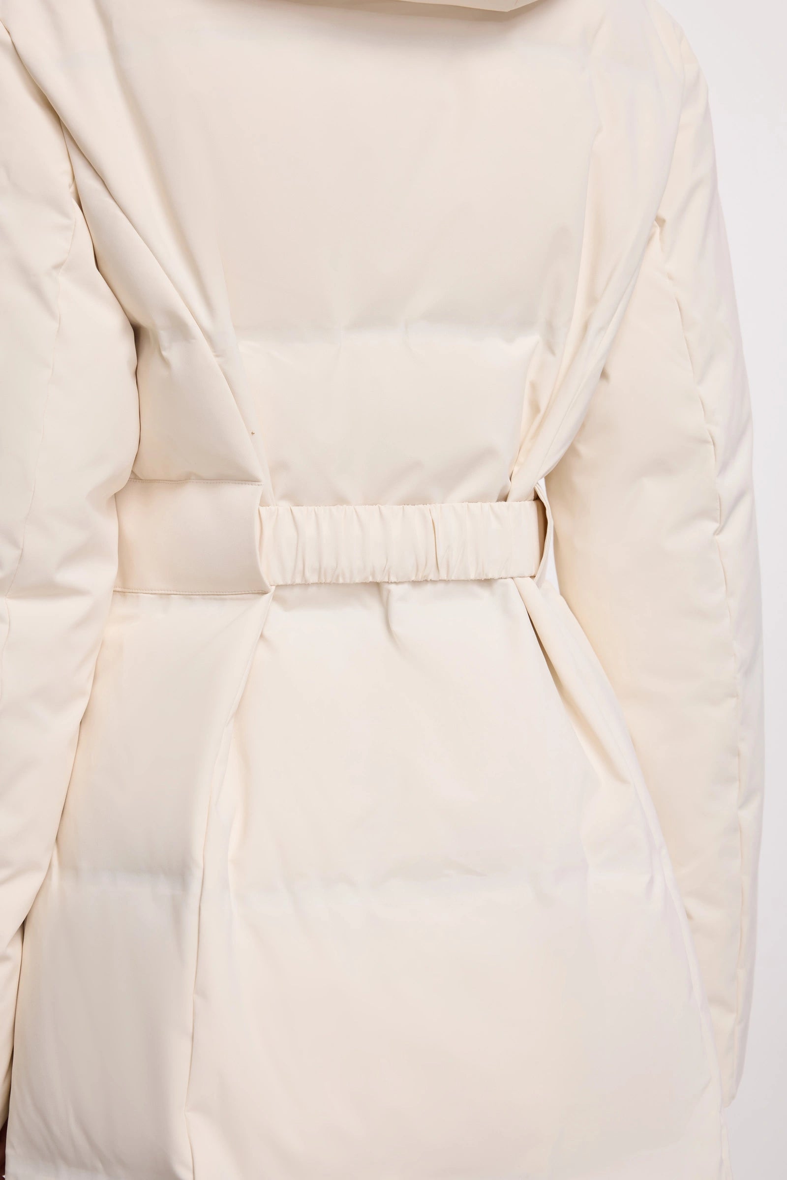#color_Off White