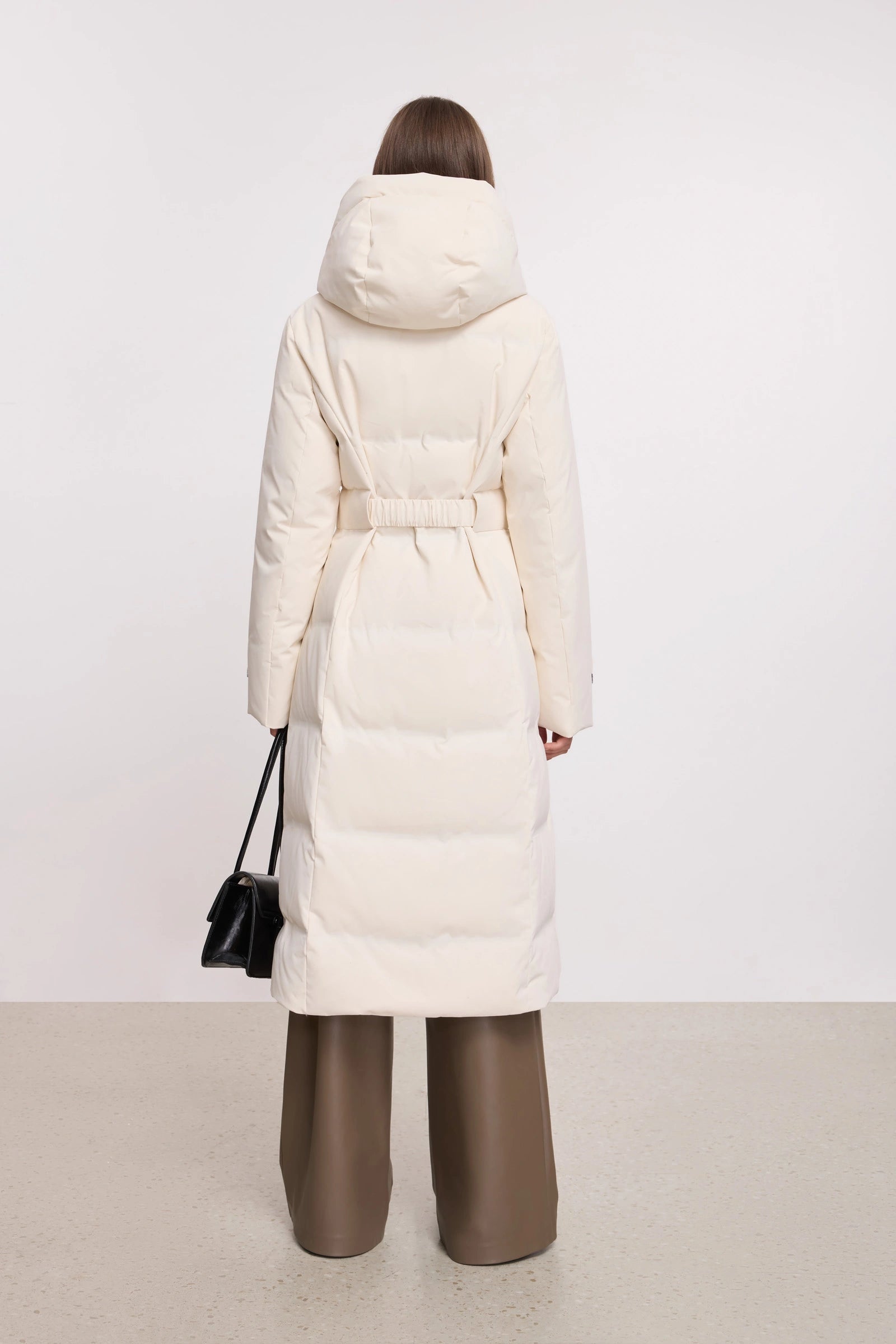 #color_Off White
