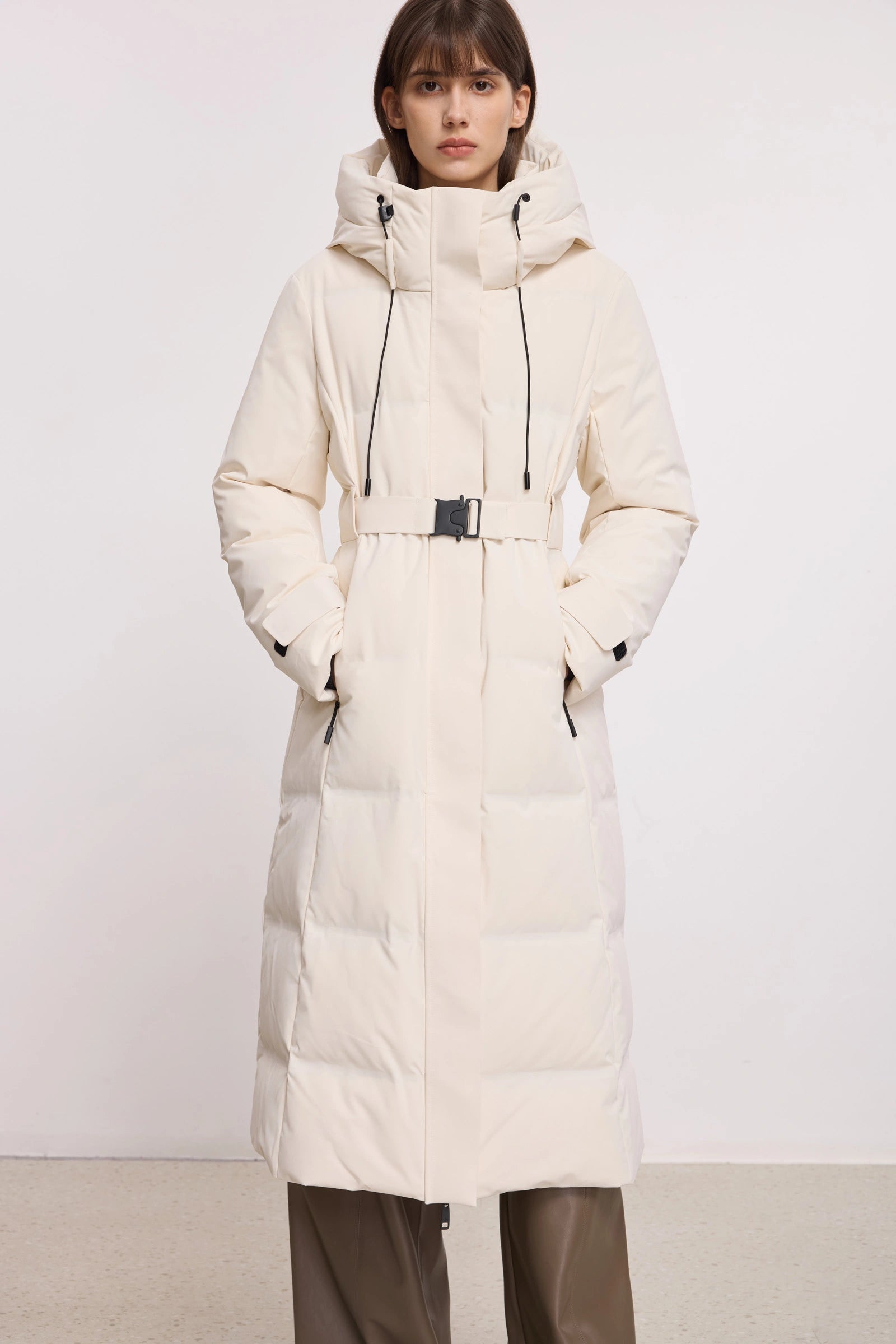 #color_Off White