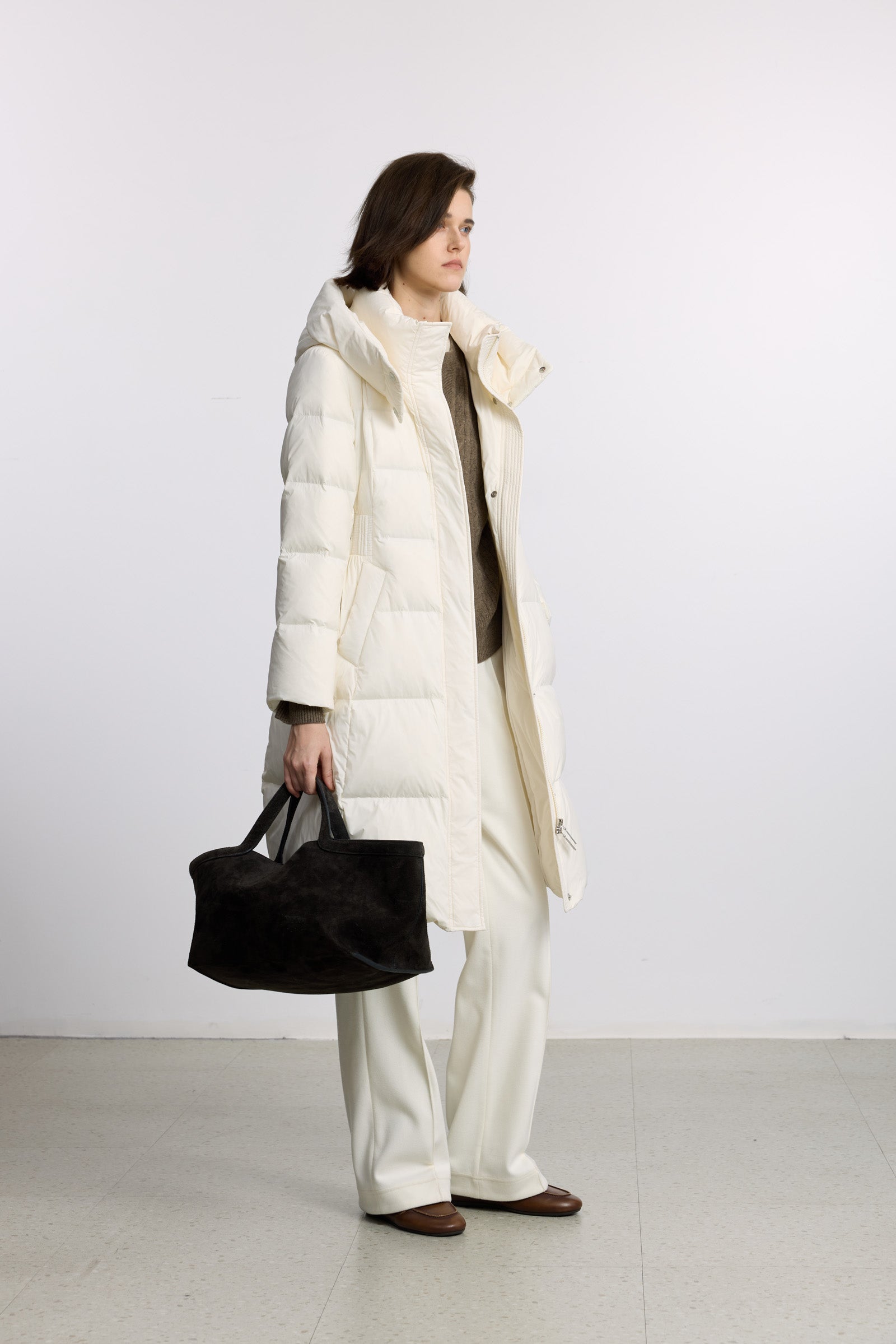 #color_Off White