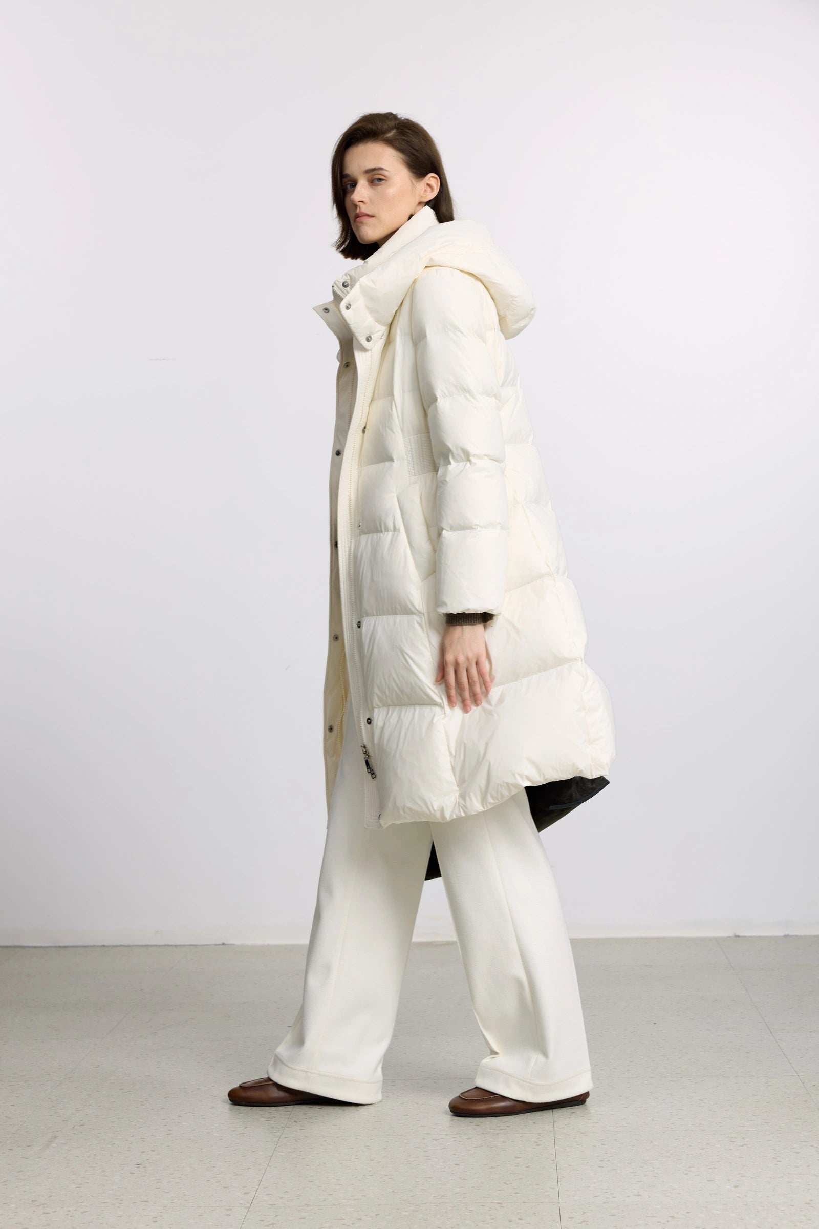 #color_Off White