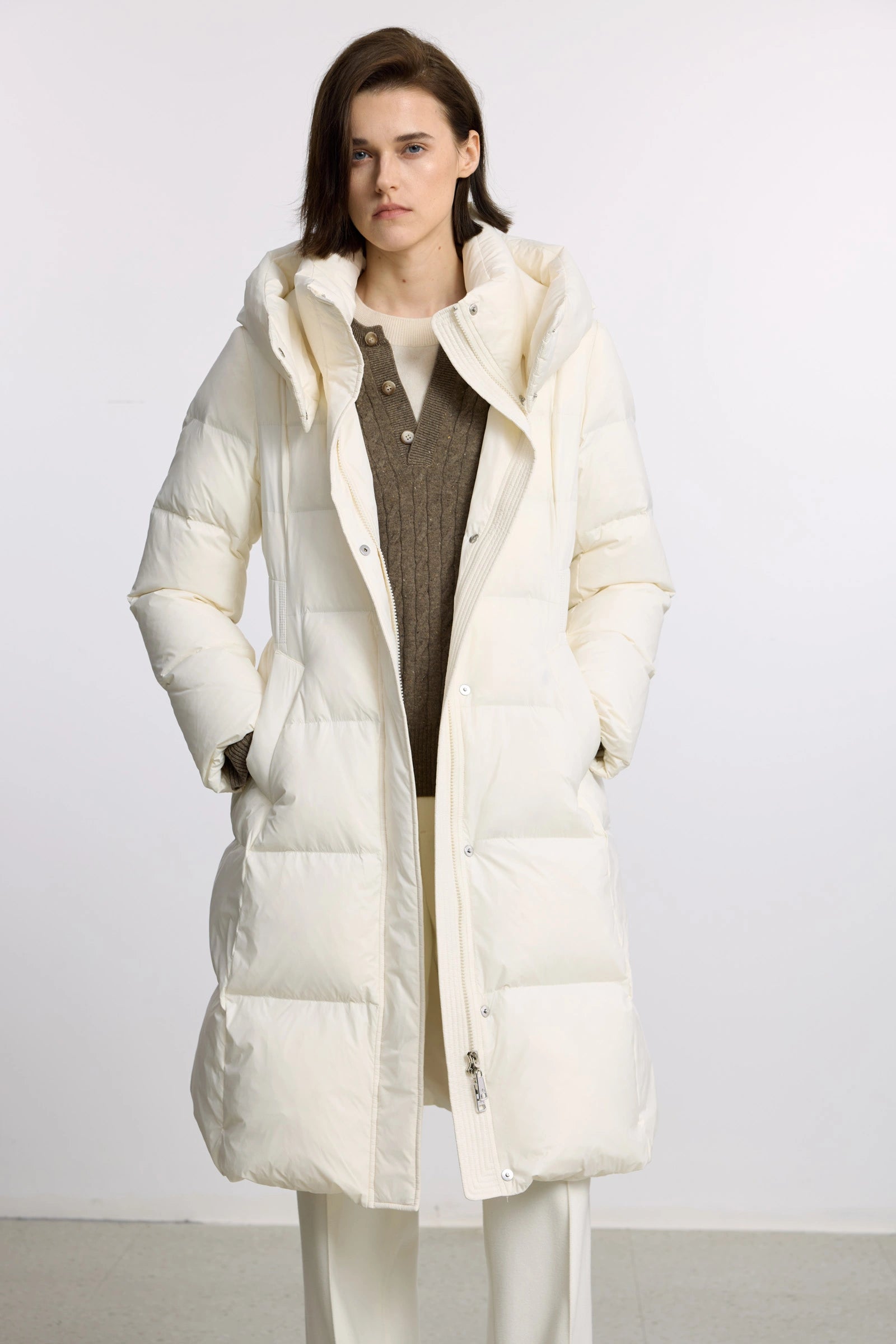 #color_Off White