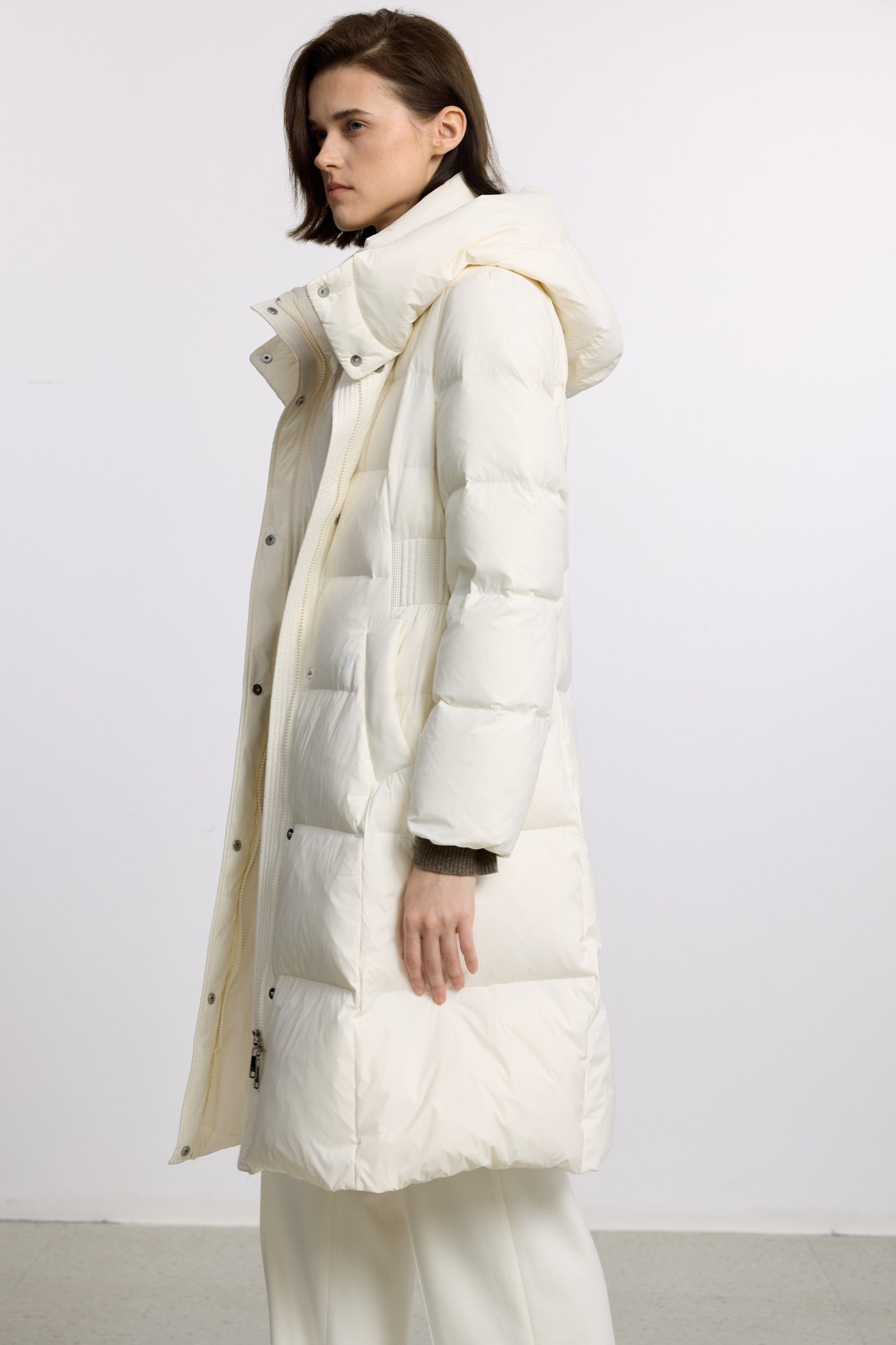#color_Off White