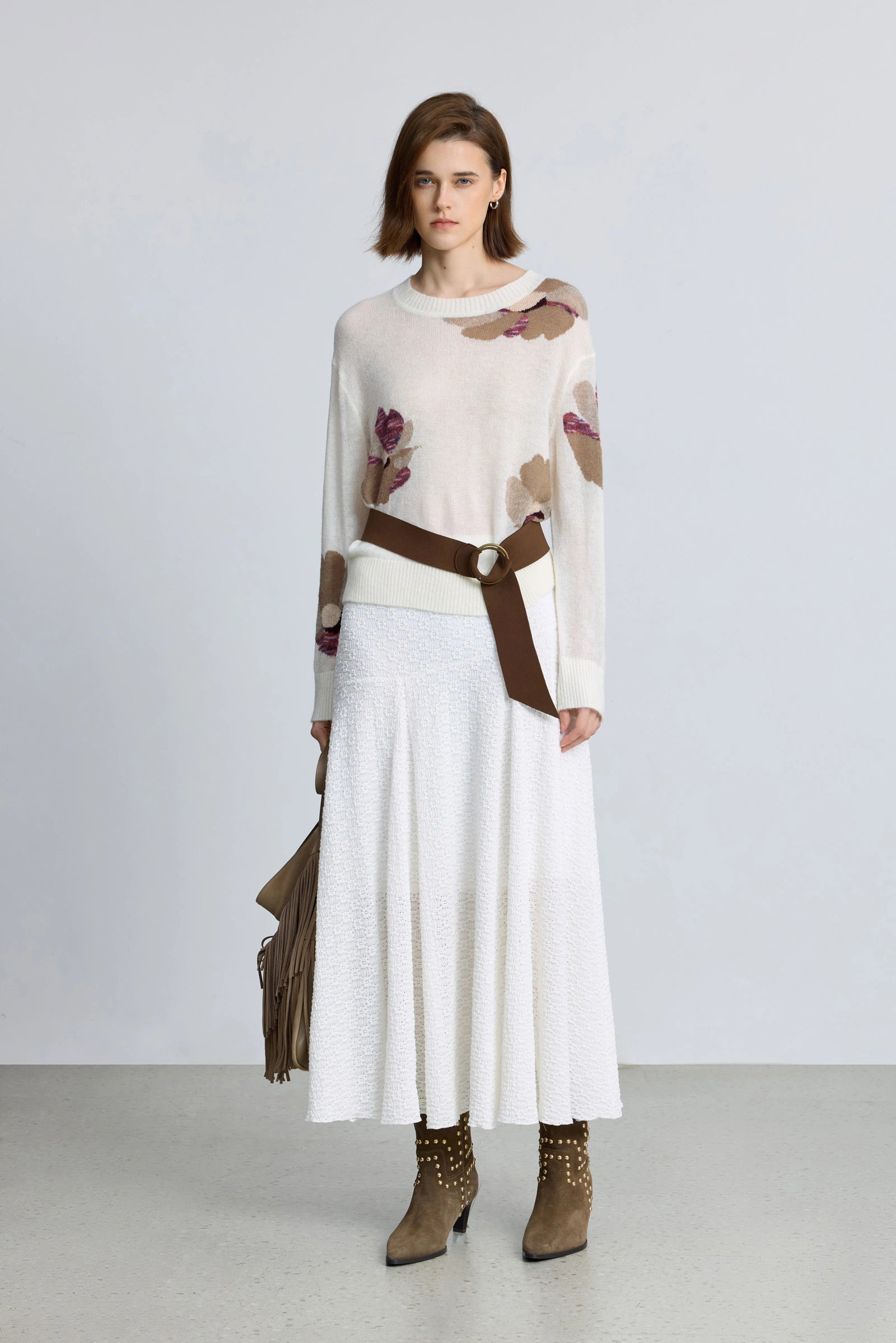 #color_Off White
