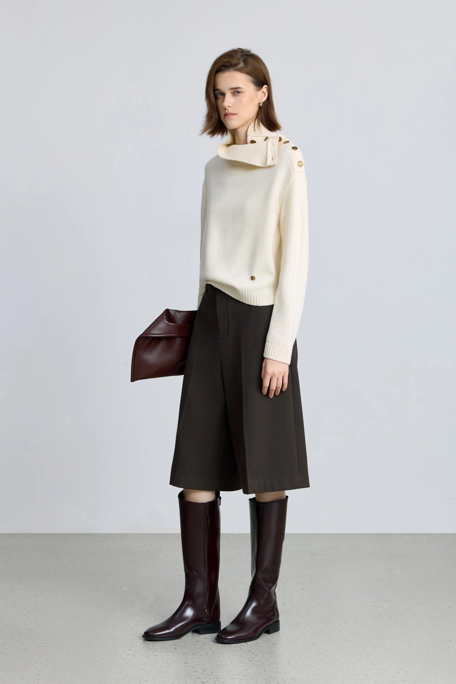 #color_Off White