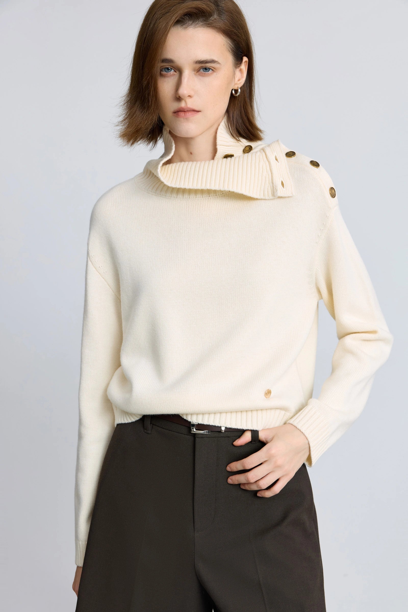 #color_Off White