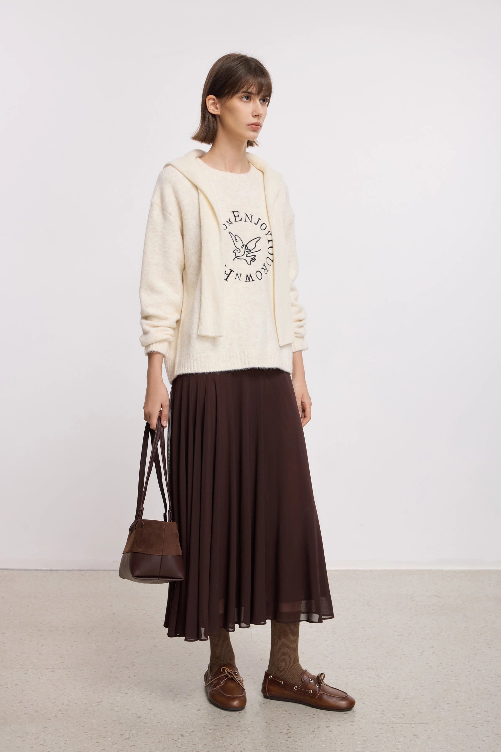 #color_Off White