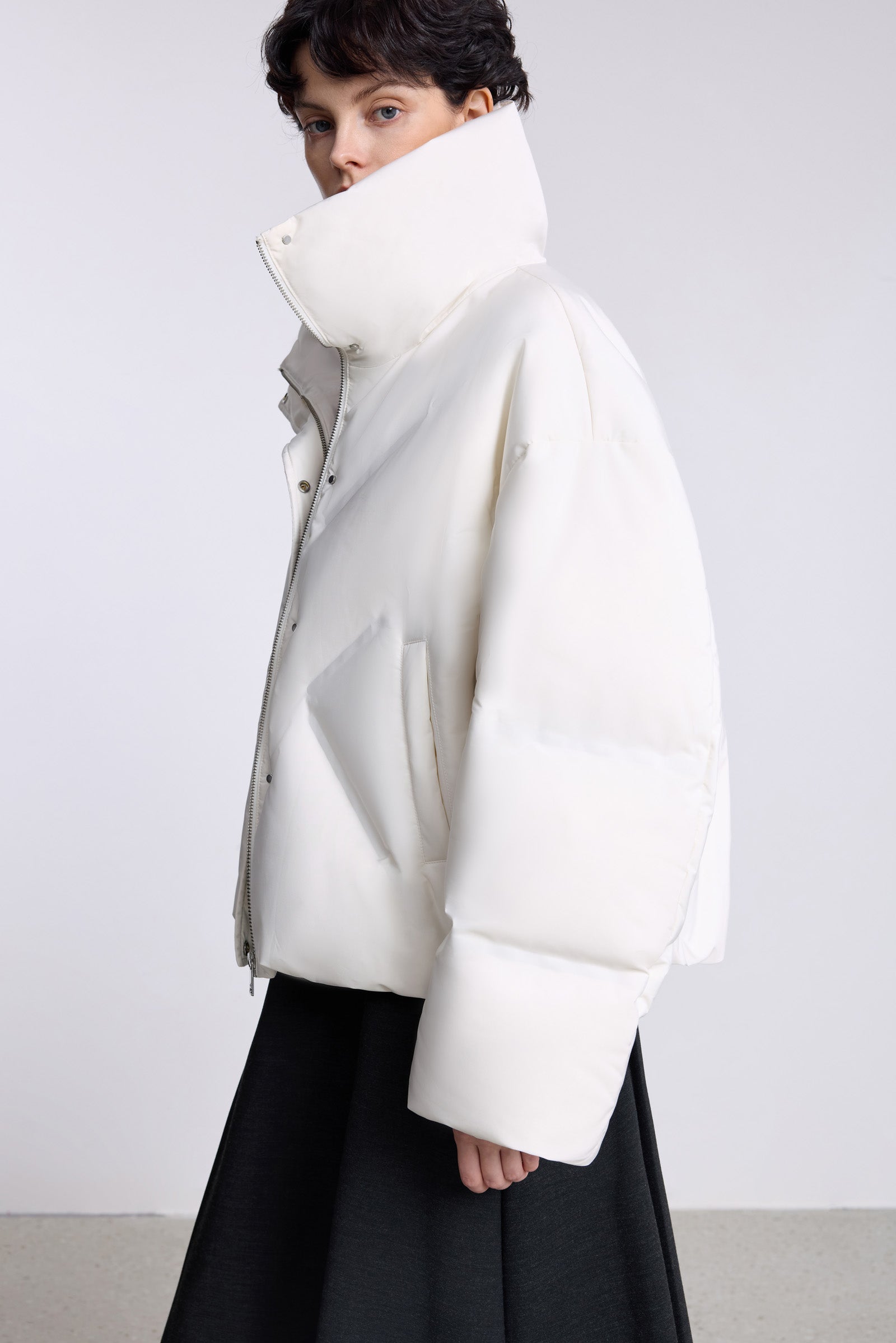 #color_Off White