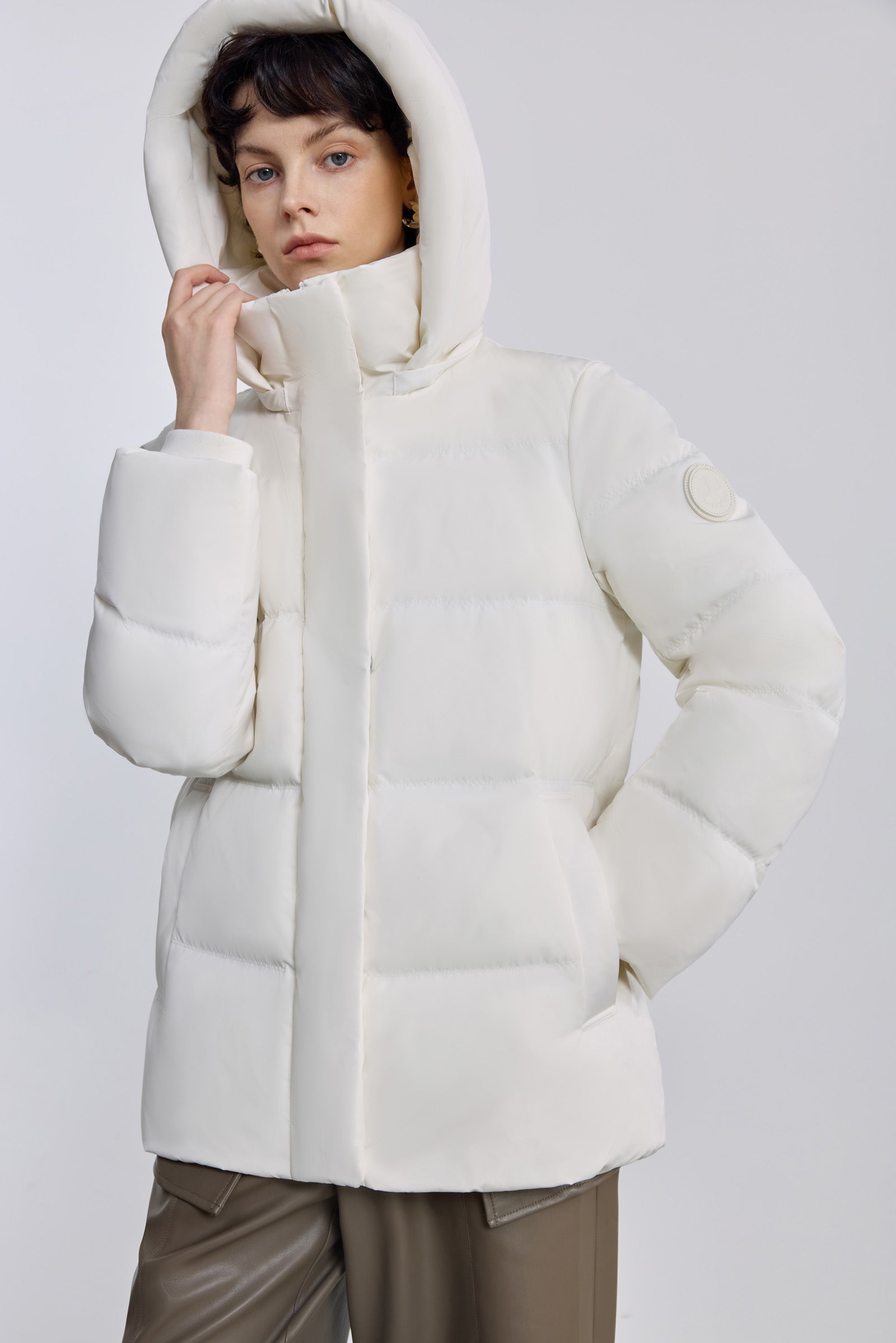 #color_Off White
