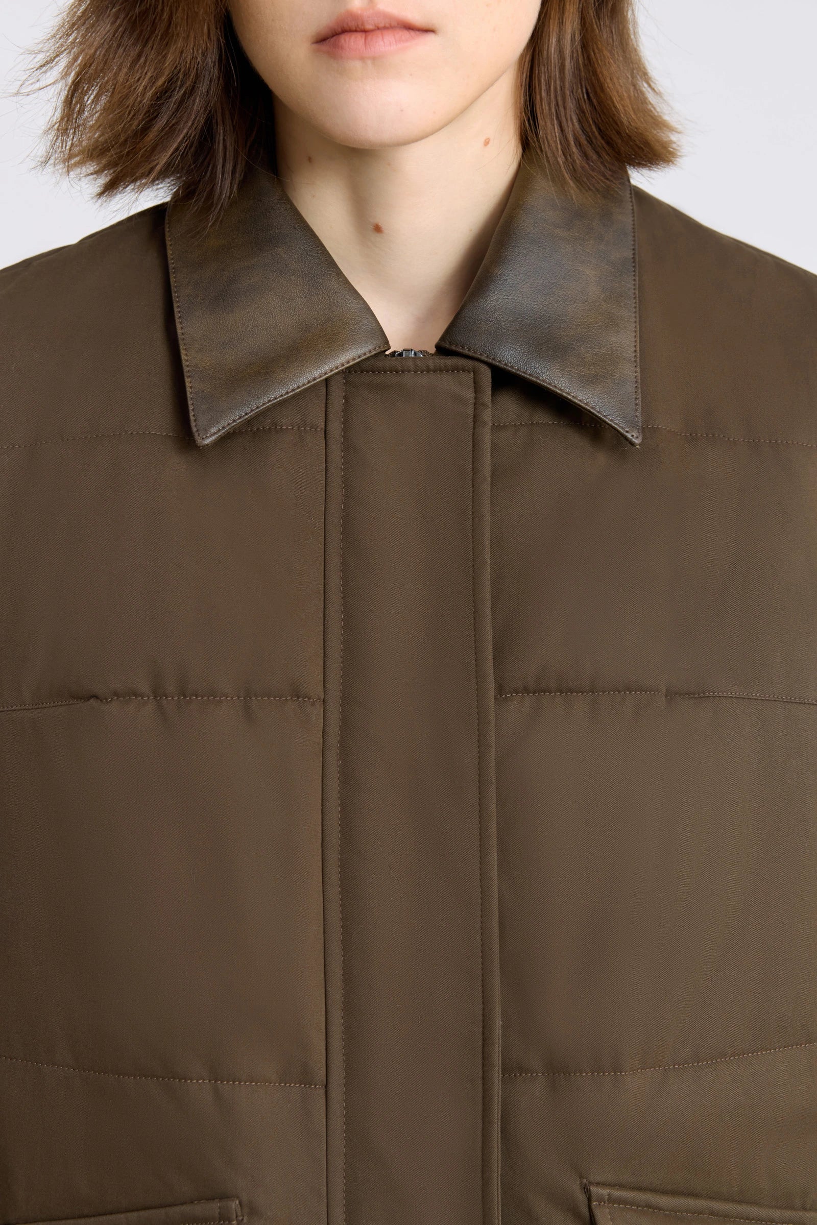 #color_Brown