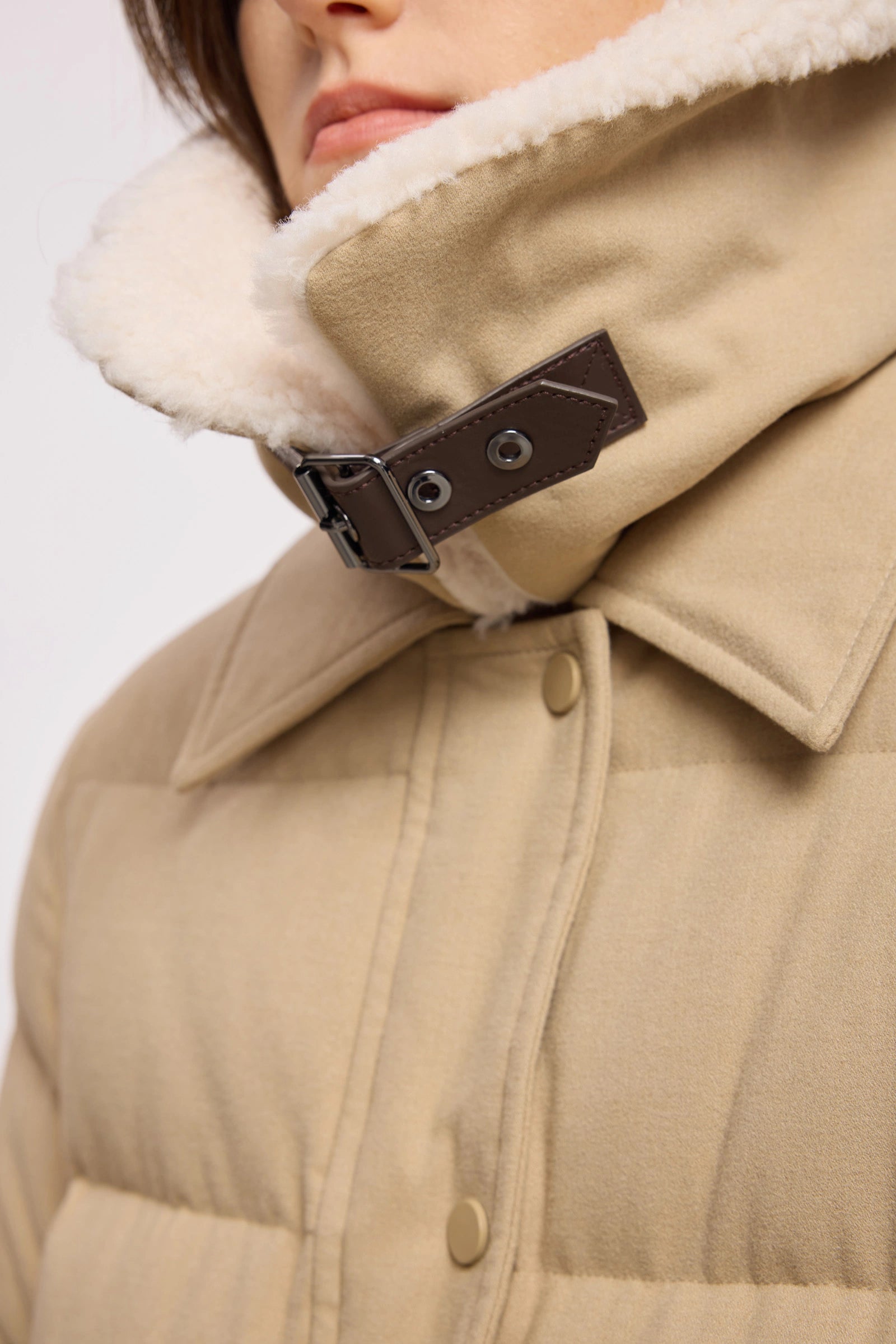 #color_Light Khaki