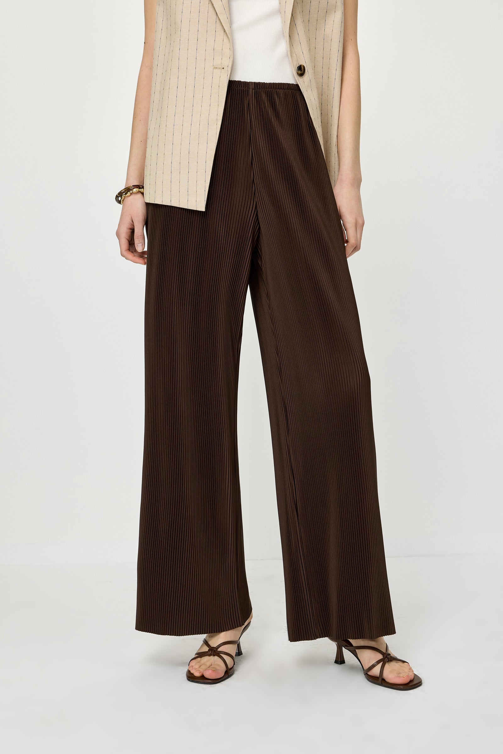 #color_Brown