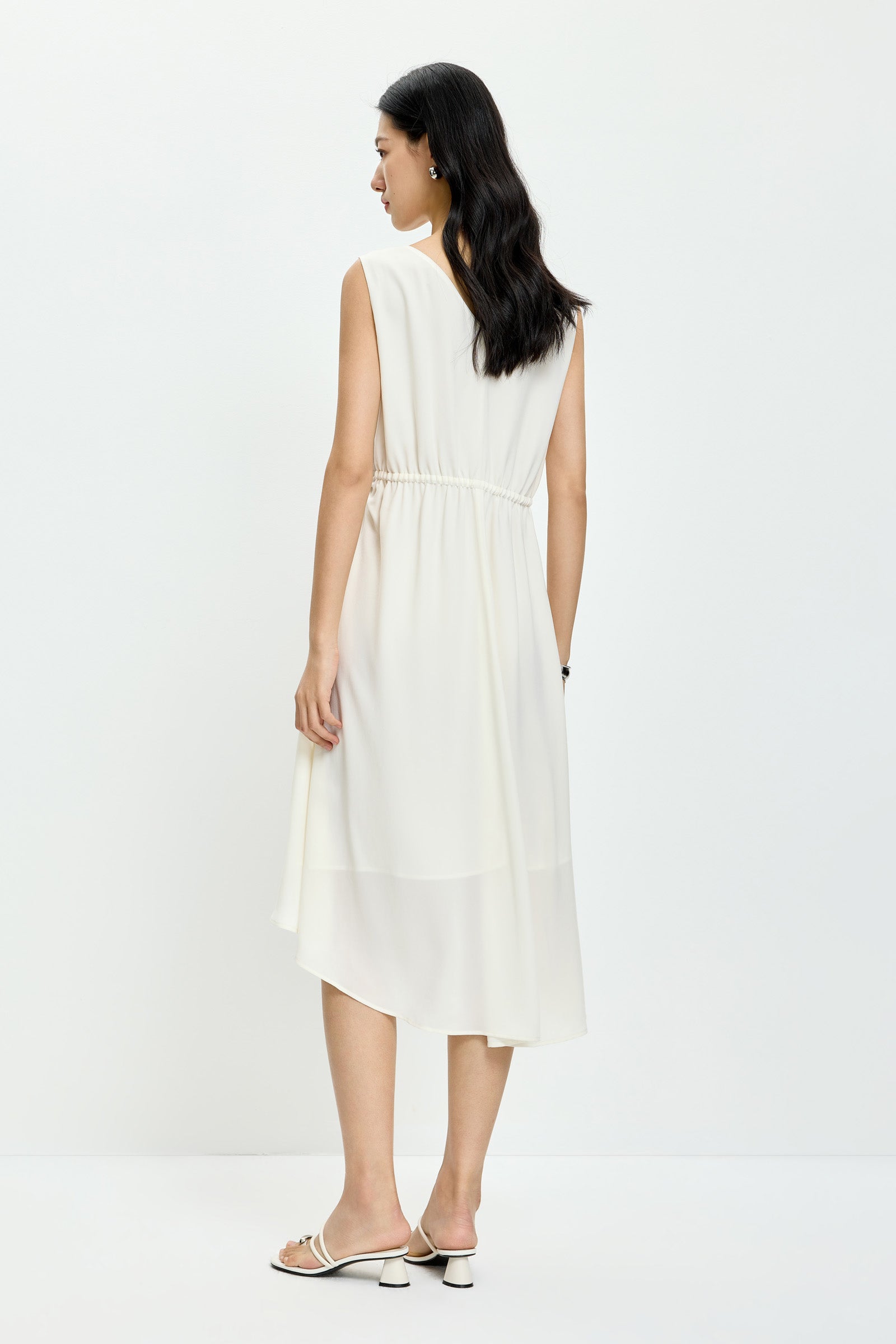 #color_Off White