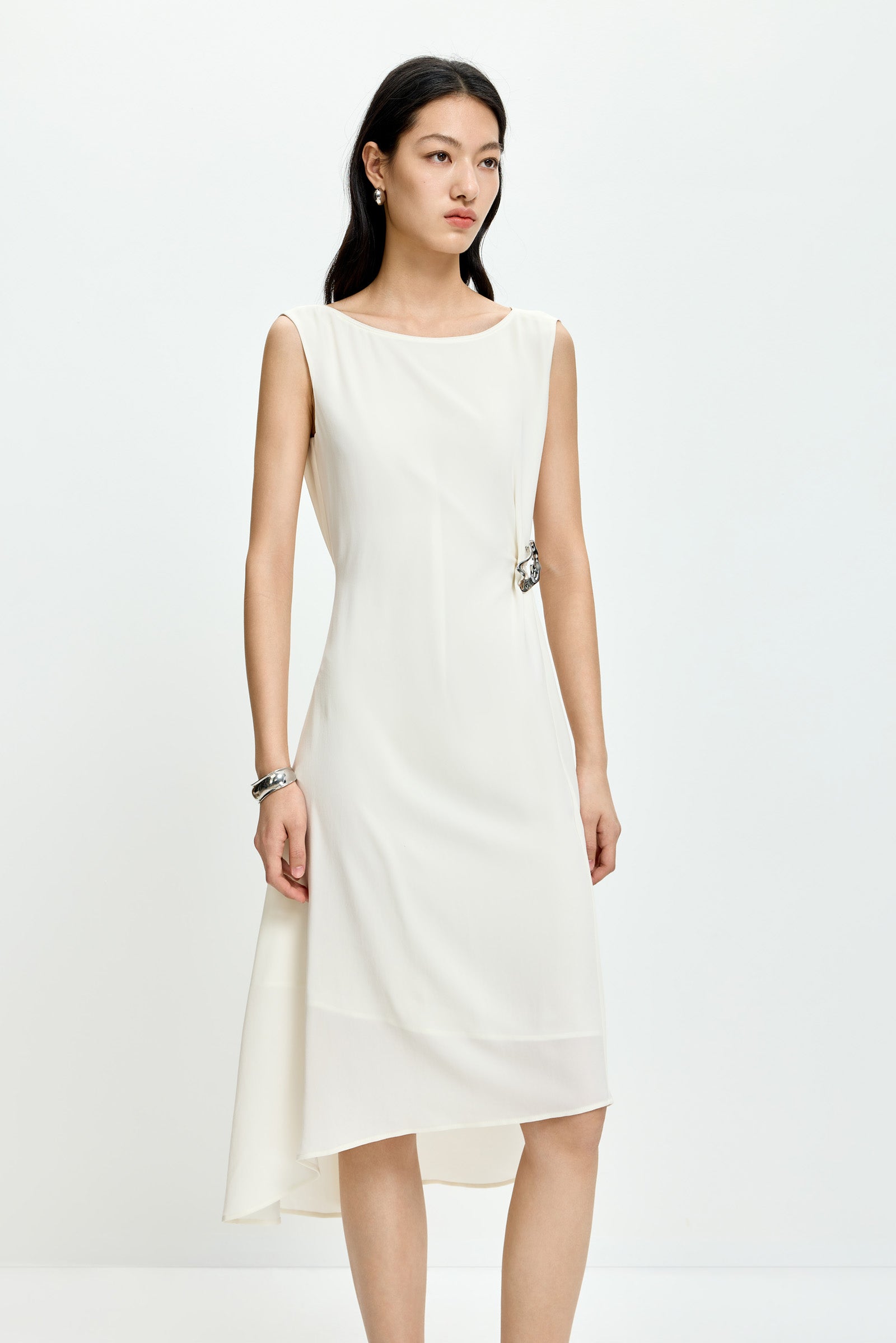 #color_Off White