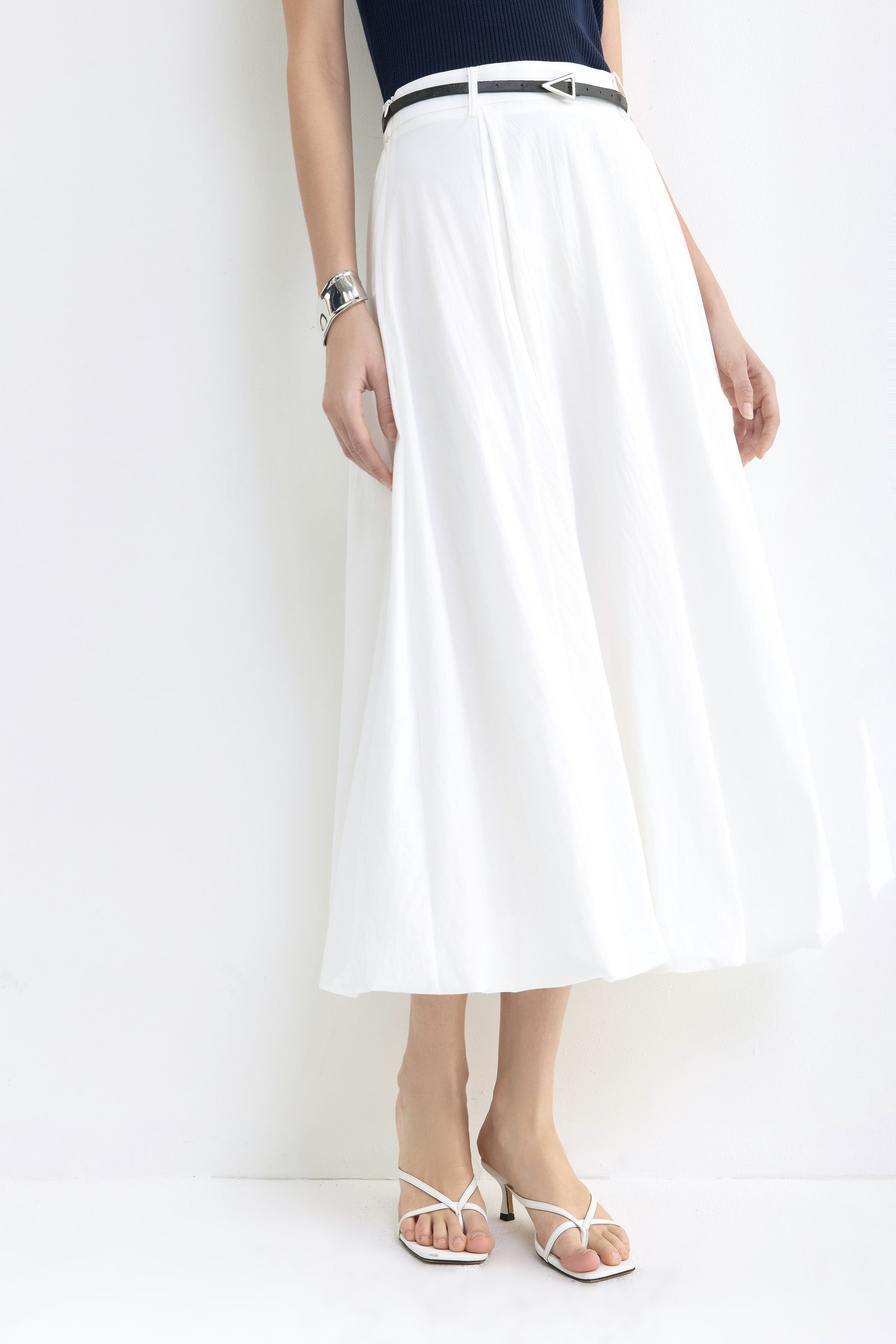 #color_White
