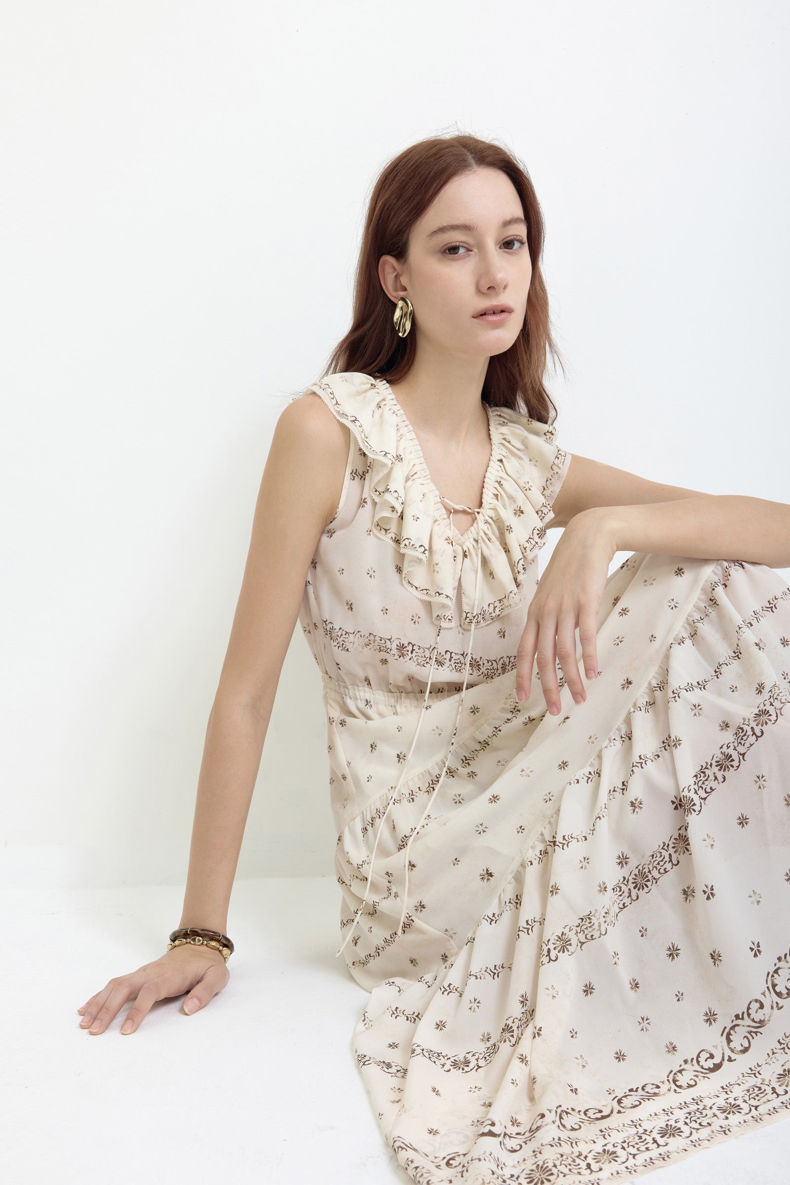 #color_Off White
