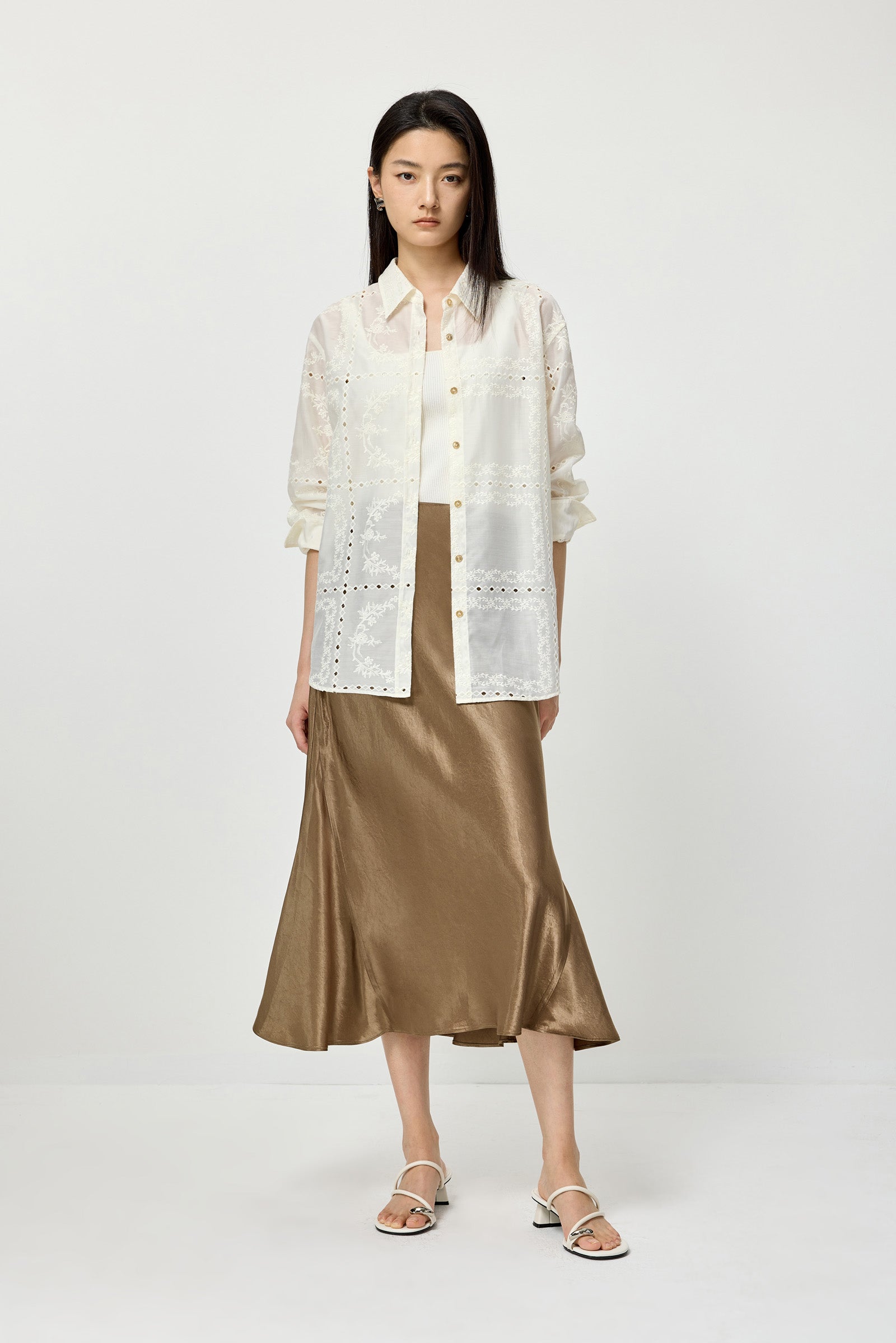 #color_Off White