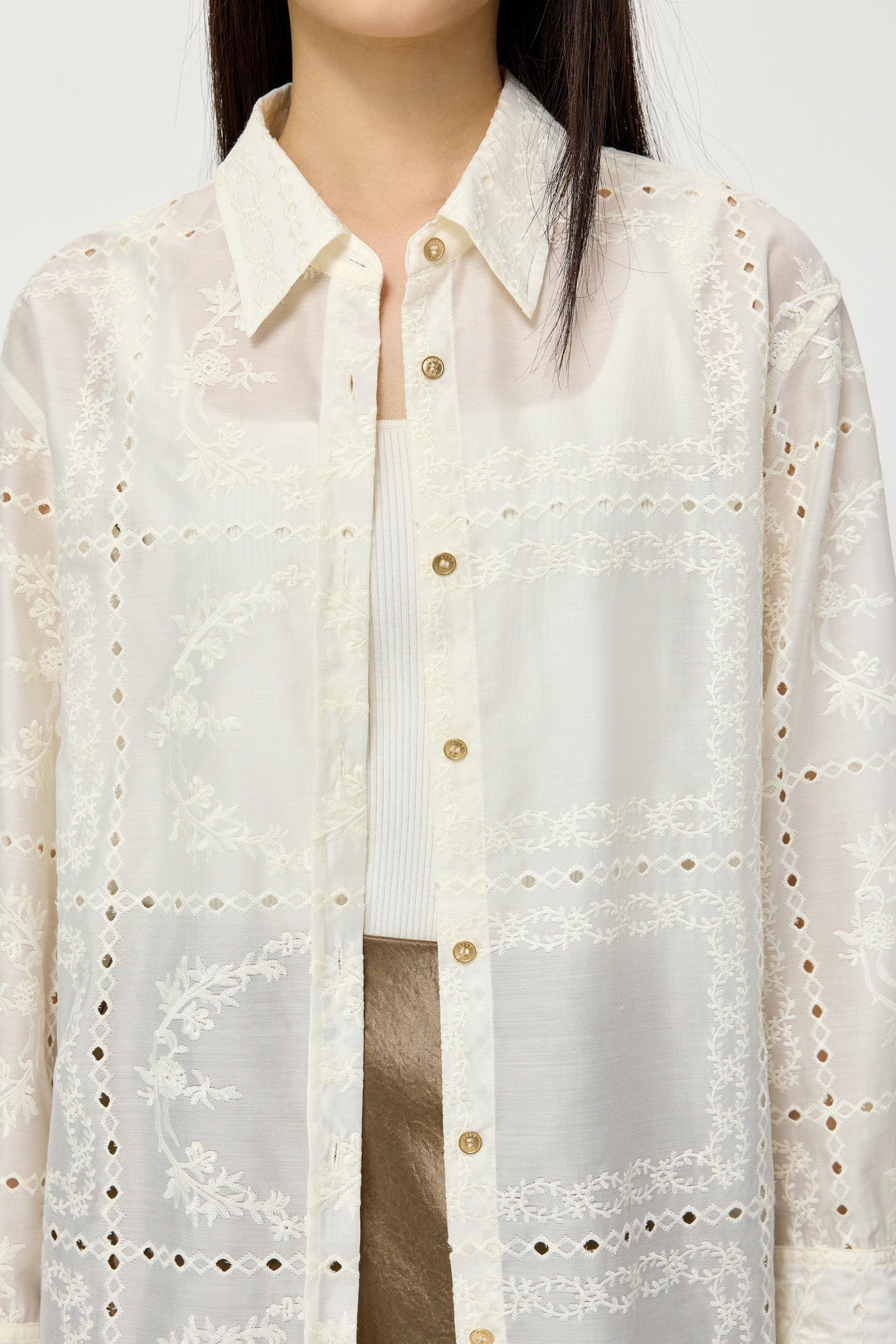 #color_Off White