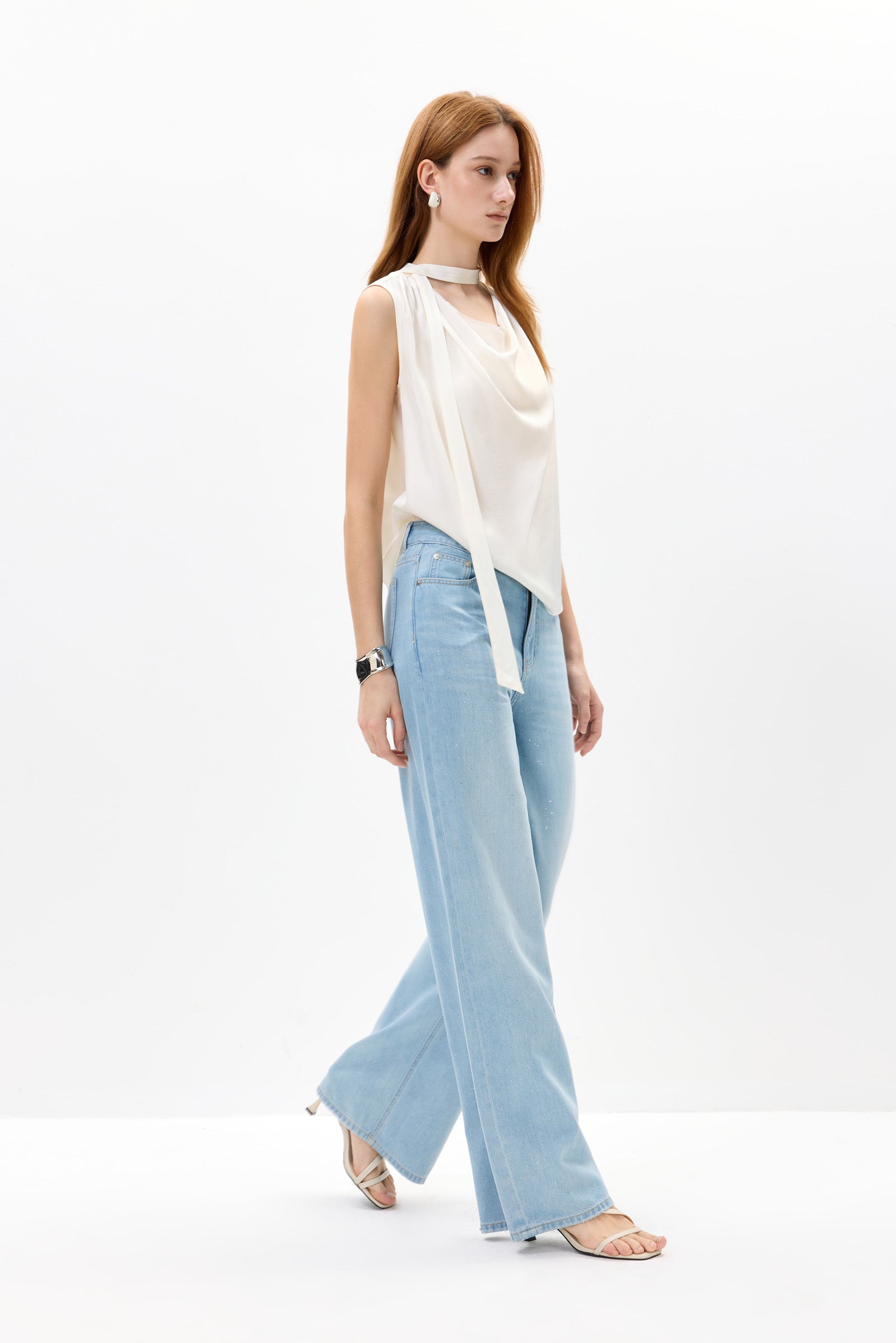#color_Off White