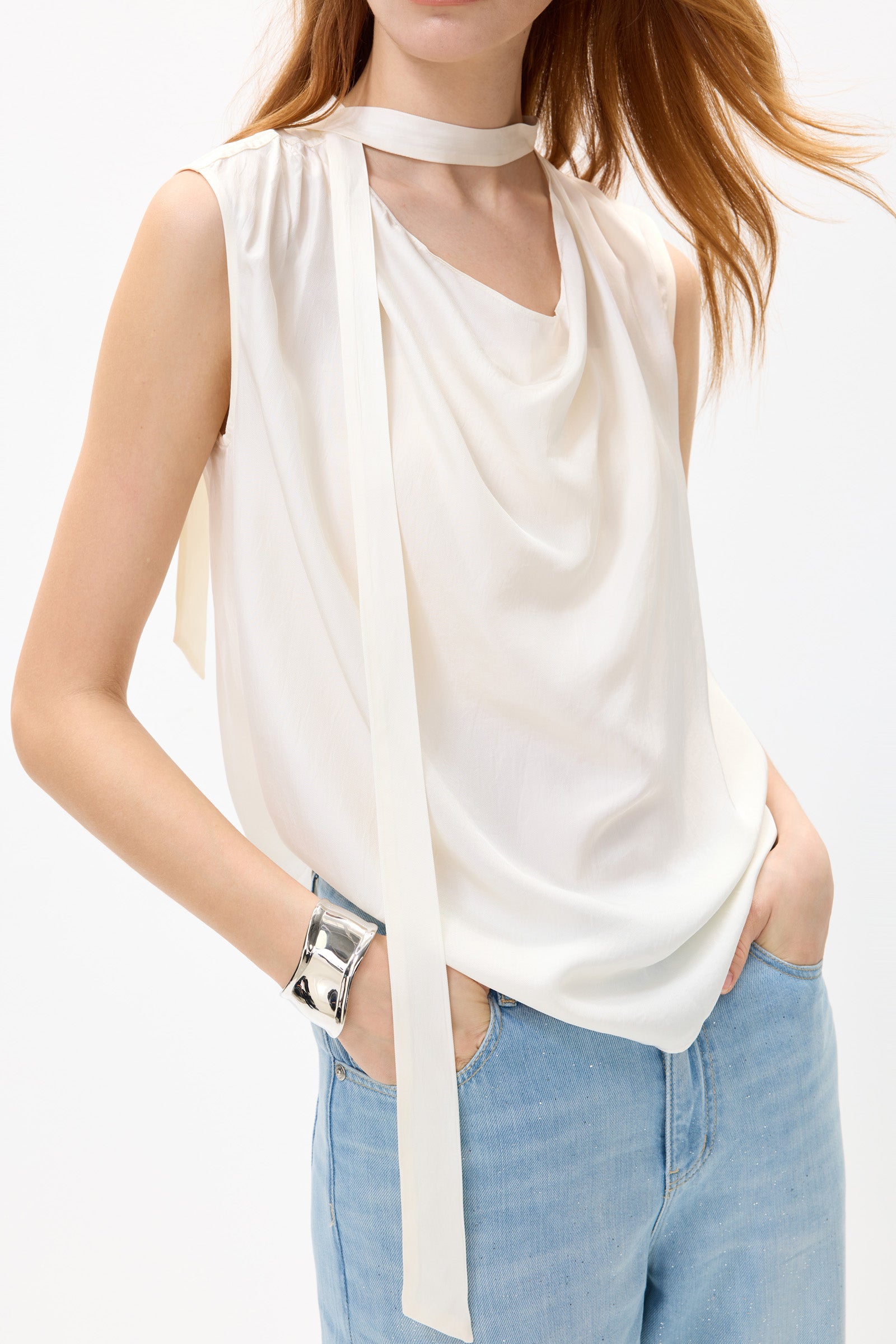 #color_Off White