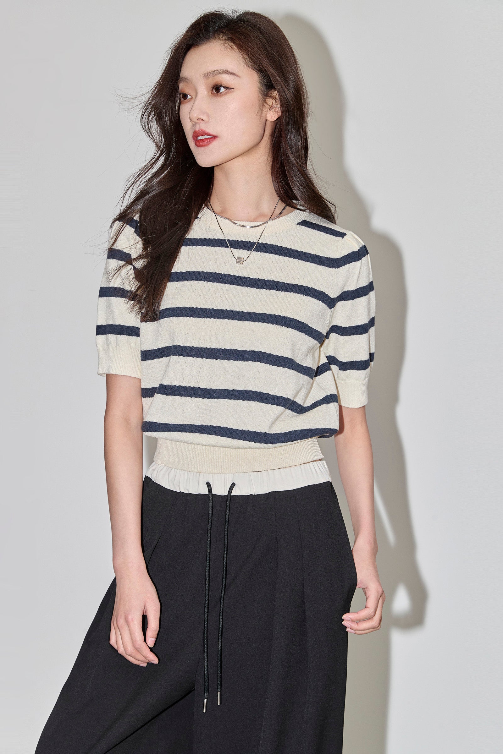 LILY Striped Puff-Sleeve Knit Top – LILY Official Store