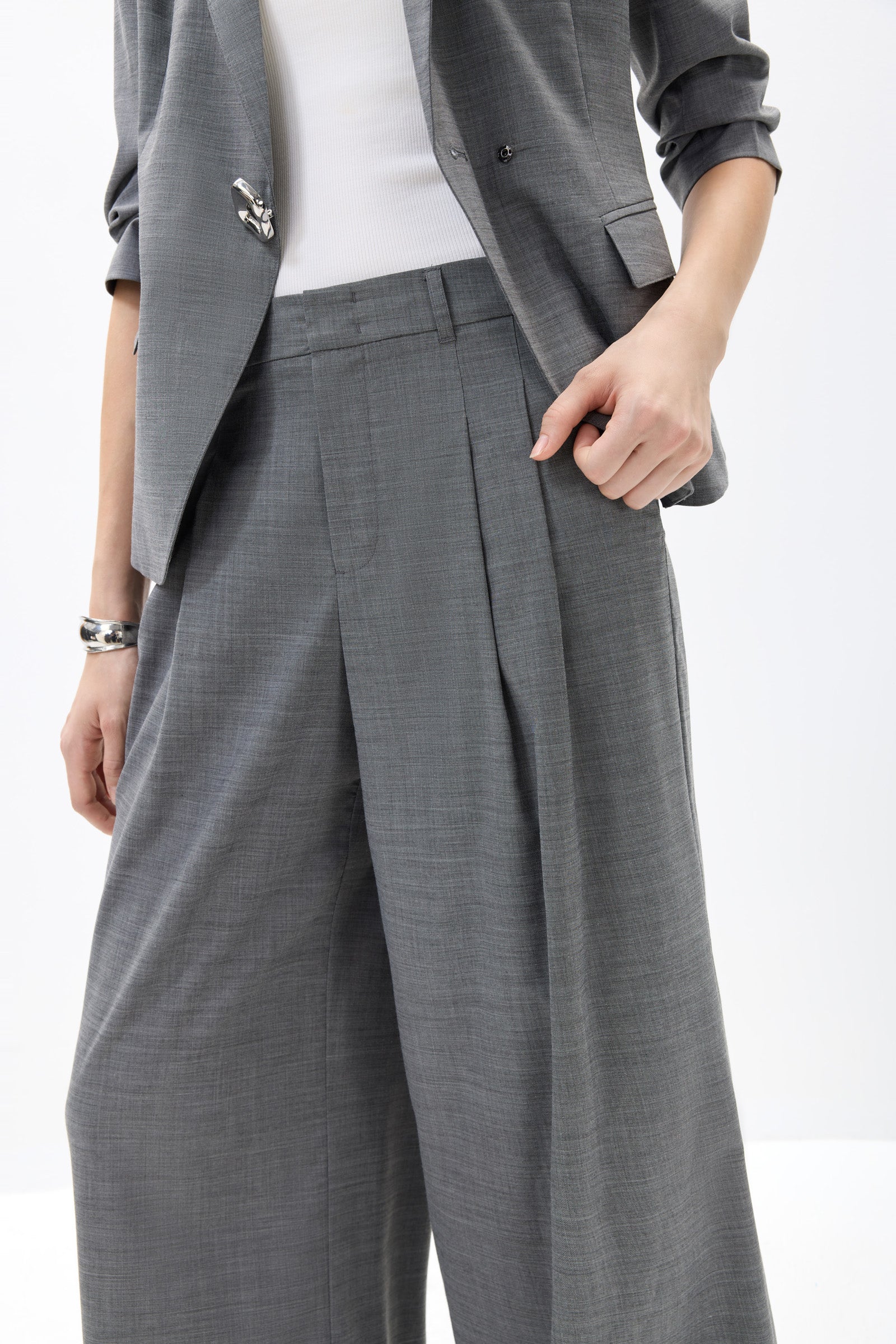 #color_Gray