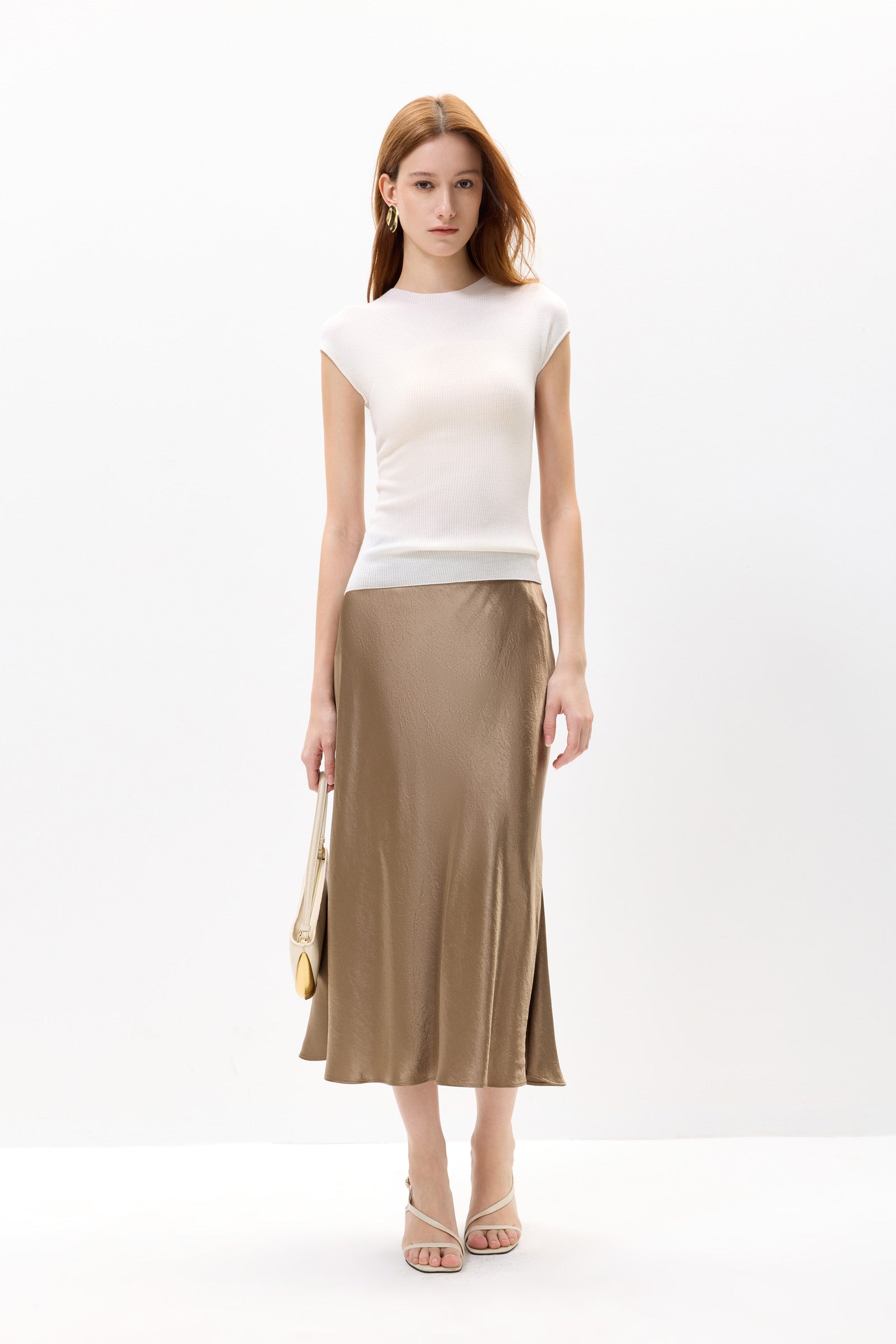 #color_Off White