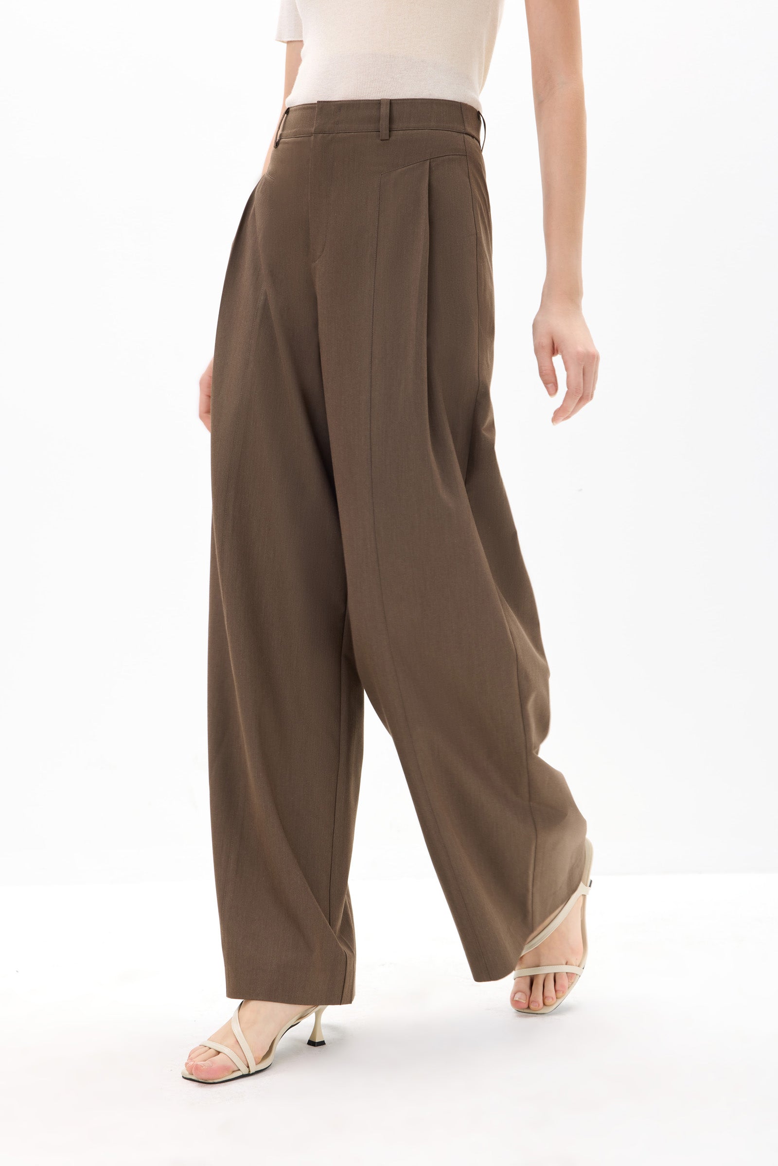 #color_Golden Taupe