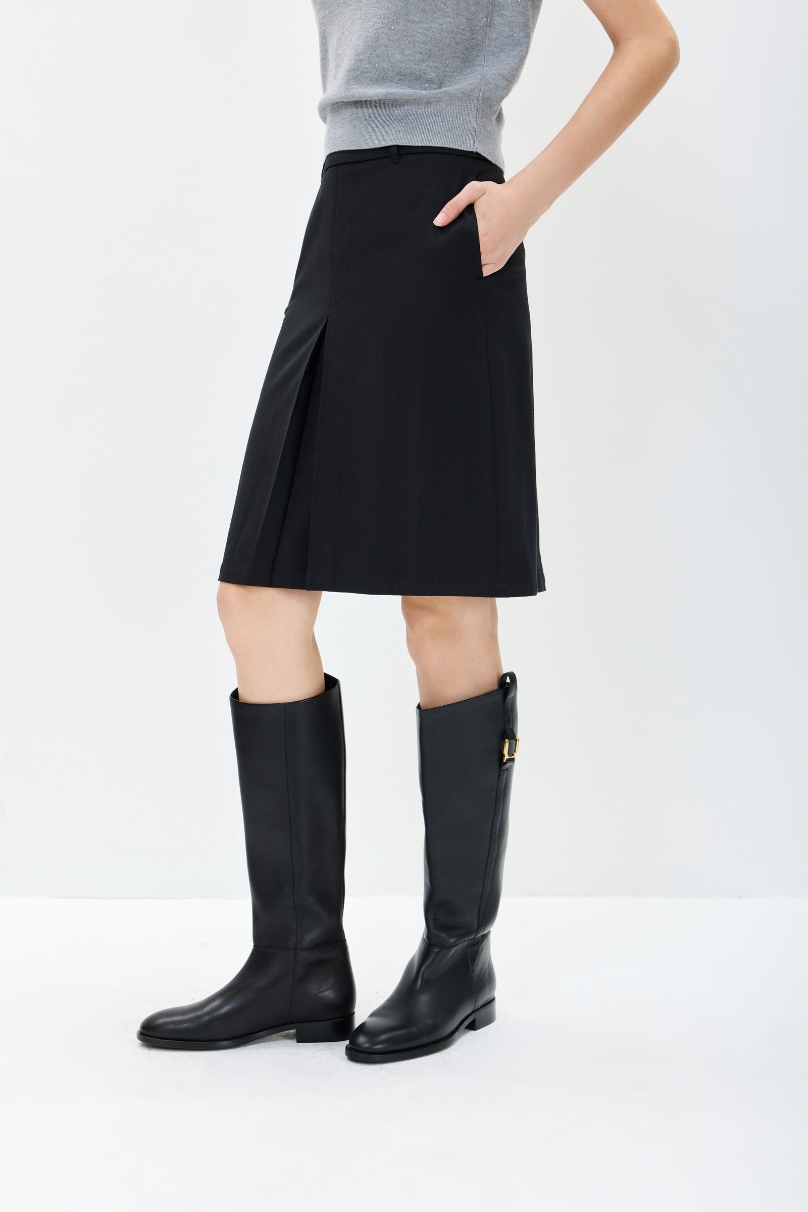#color_Black