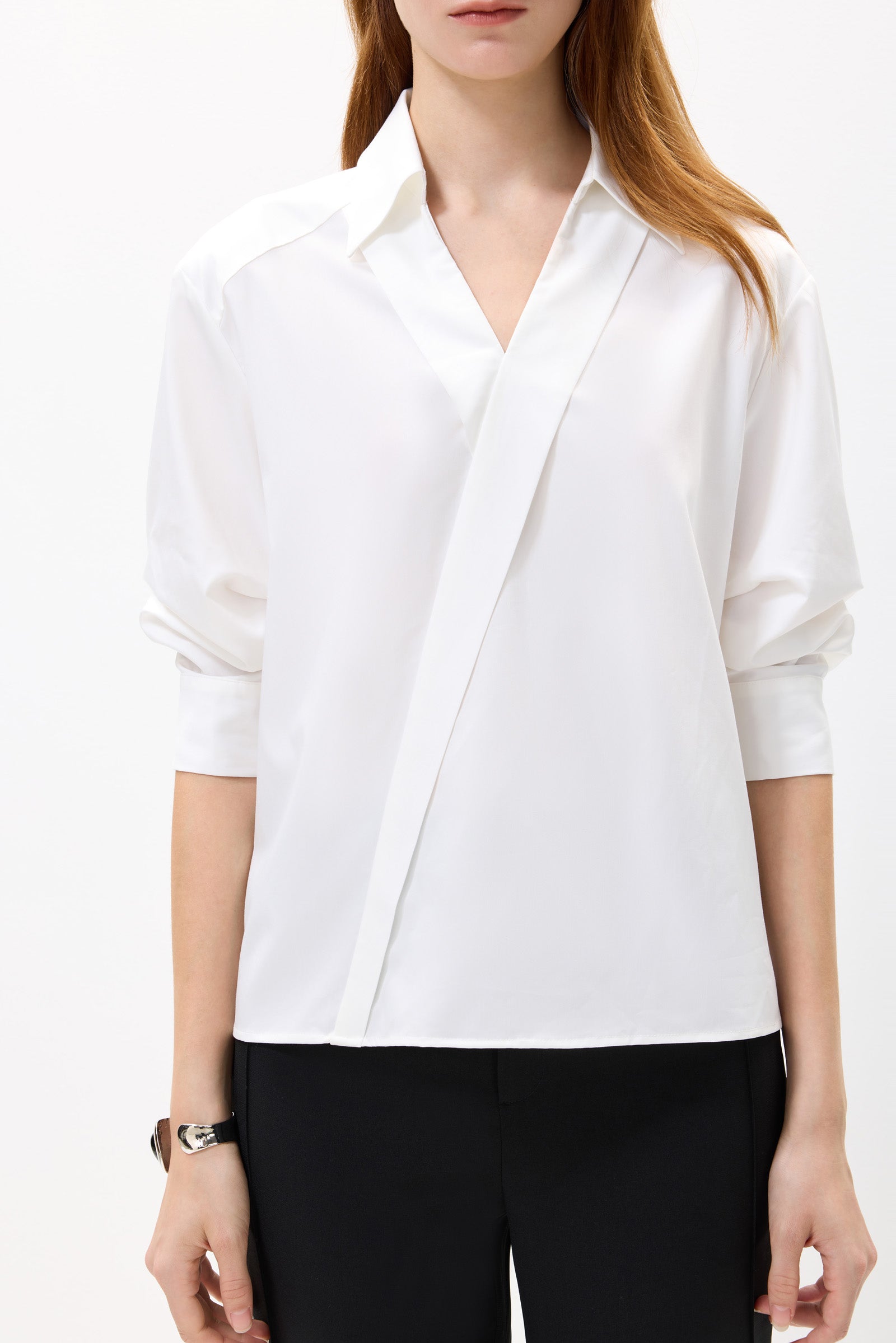 LILY Scissor-Collar Asymmetric Blouse – LILY Official Store