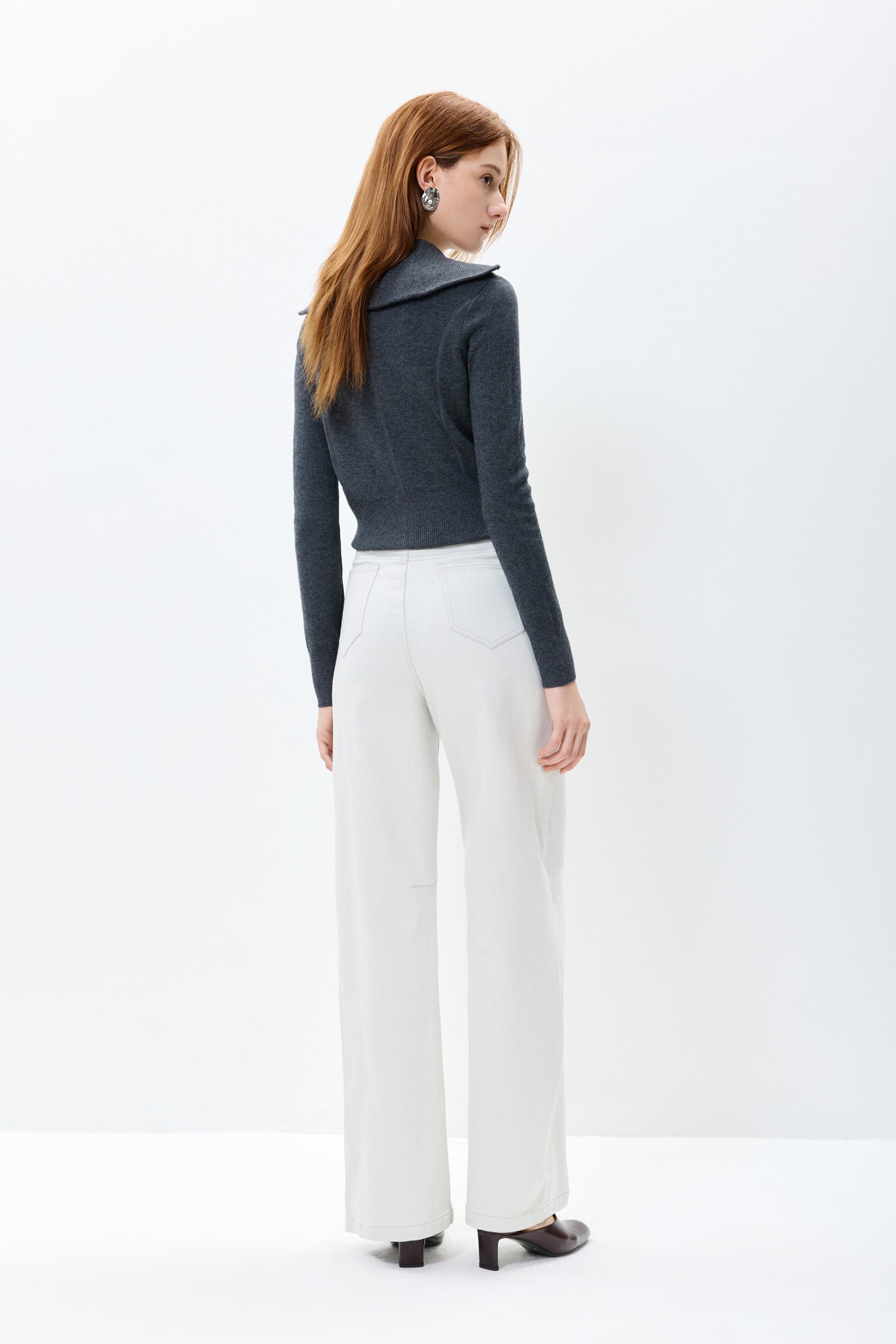 #color_Off White