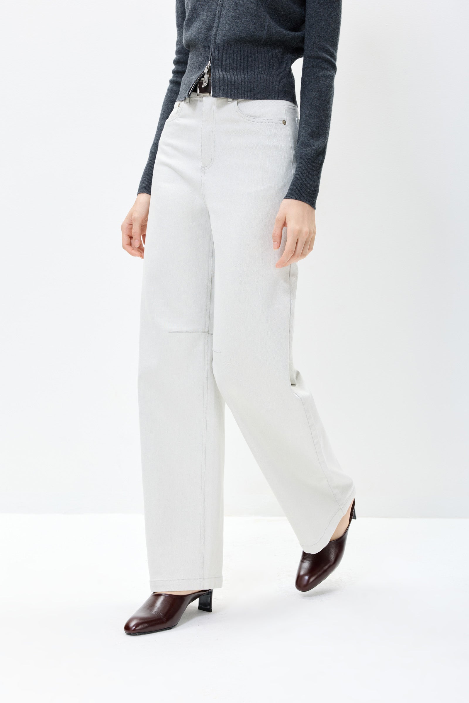 #color_Off White