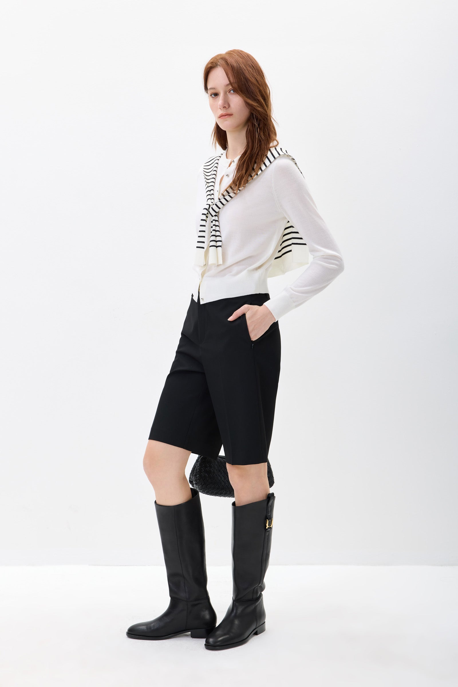 #color_Off White